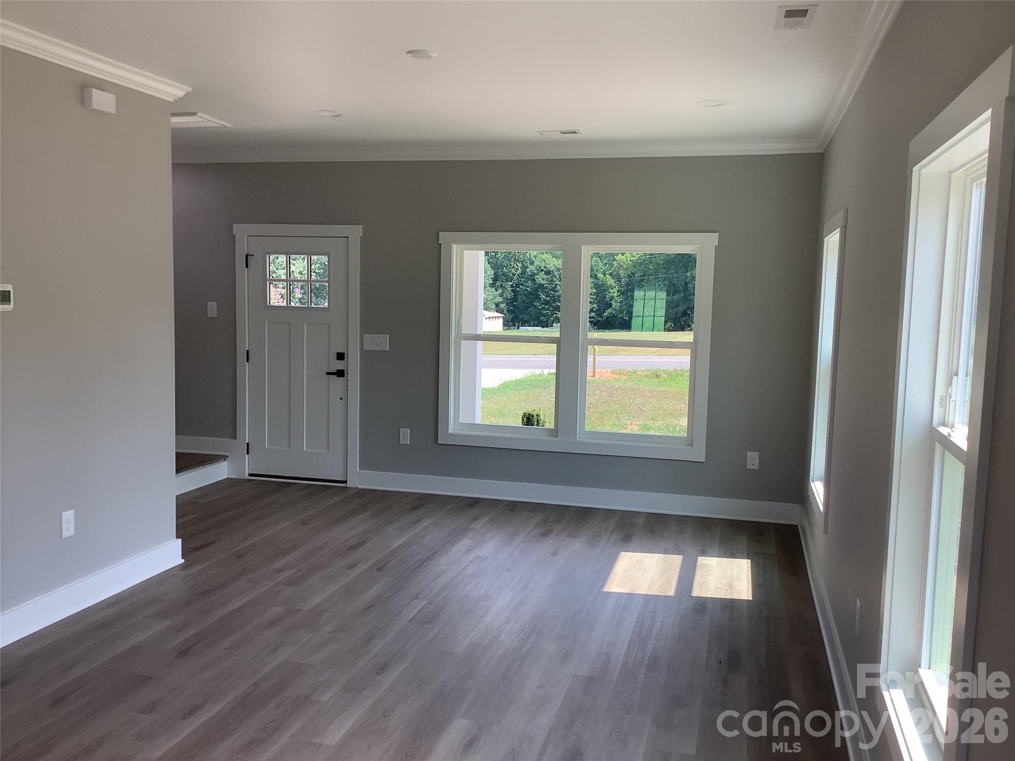 Living Room - 401 Oak Grove Road, Kings Mountain
