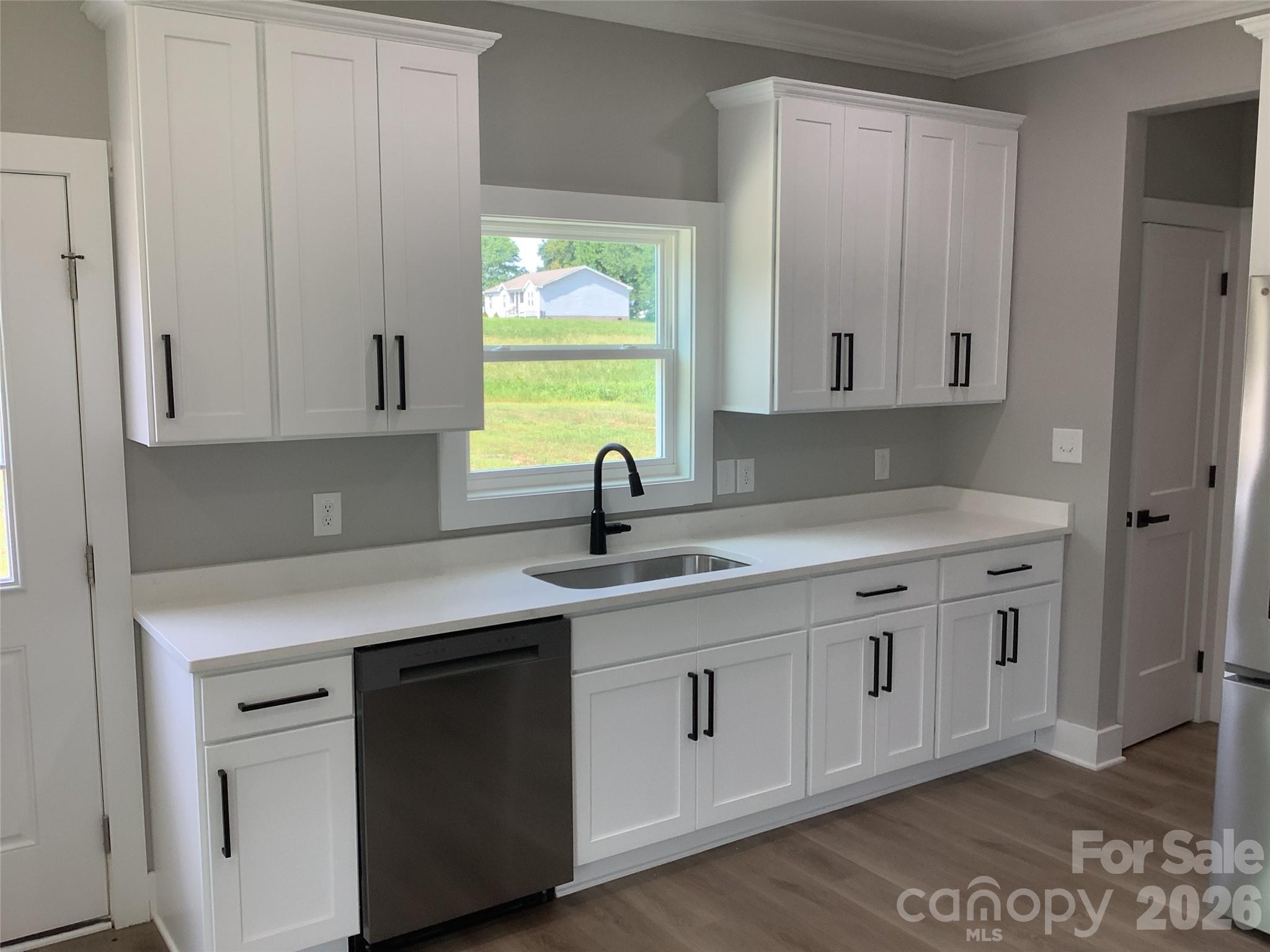 Kitchen - 401 Oak Grove Road, Kings Mountain