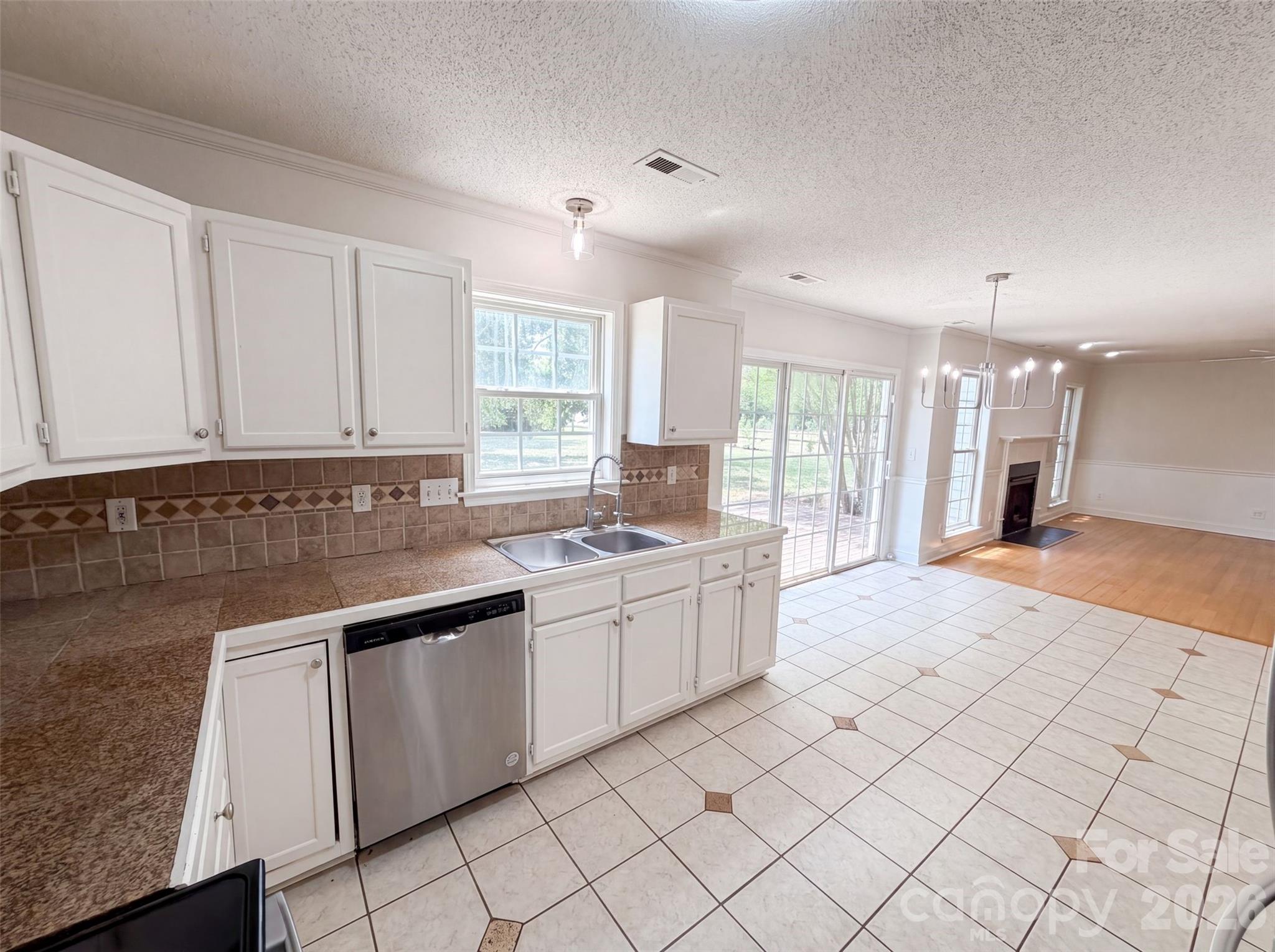 Single Family Residence at 729 Cress School Road, Salisbury, photo 6 of 23