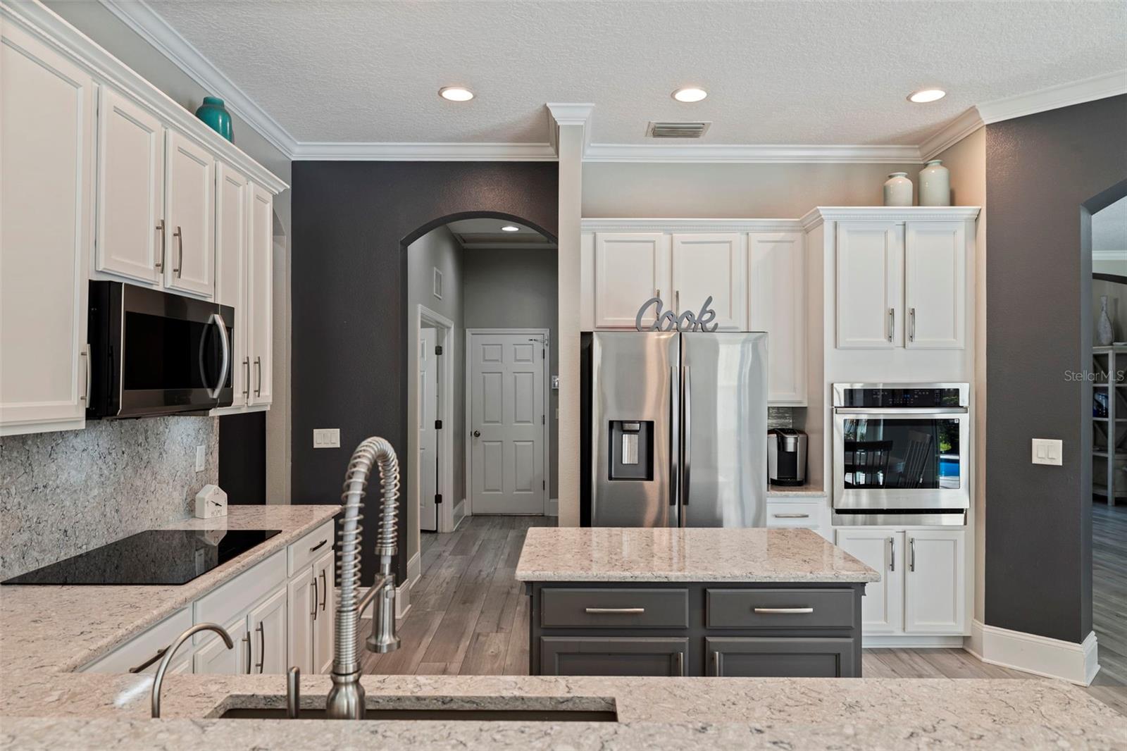 Single Family Residence at 11508 OYSTER BAY CIR, NEW PORT RICHEY, photo 18 of 81