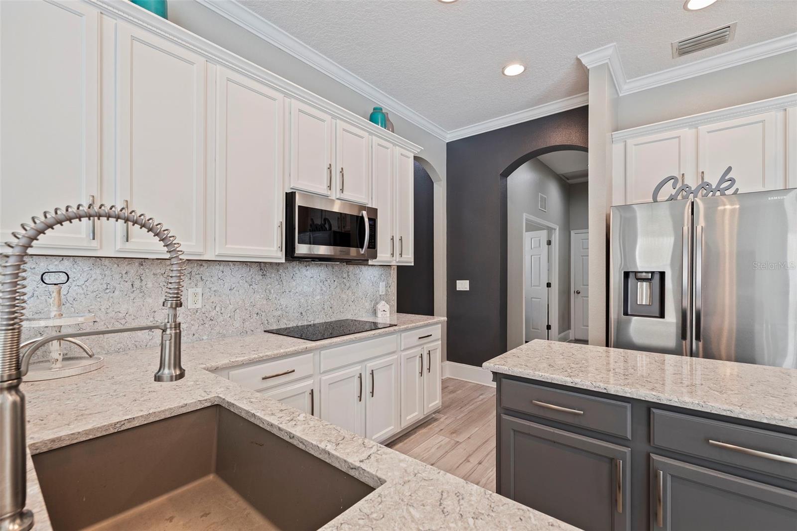 Single Family Residence at 11508 OYSTER BAY CIR, NEW PORT RICHEY, photo 19 of 81