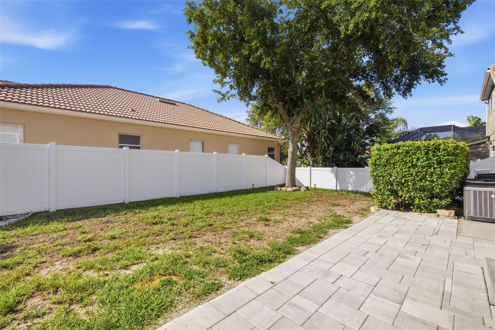 Vinal Fence - 11508 OYSTER BAY CIR, NEW PORT RICHEY