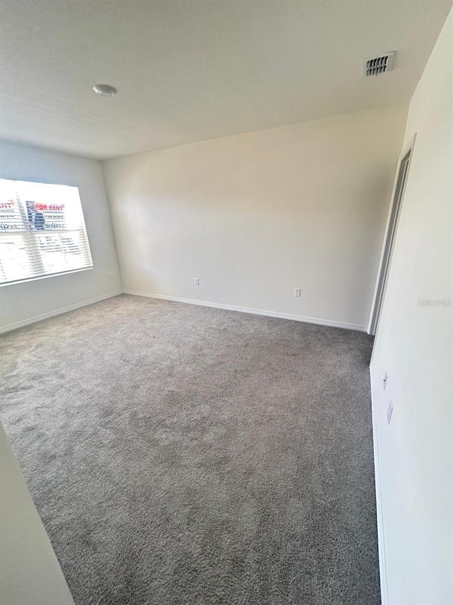 Townhouse at 1471 PLANK PL, DAVENPORT, photo 7 of 9