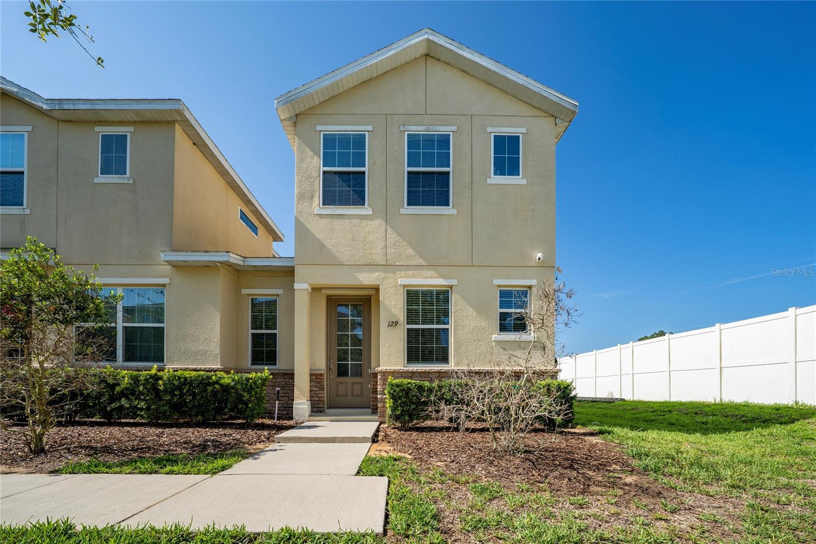 129 HOLLY VILLAGE DR