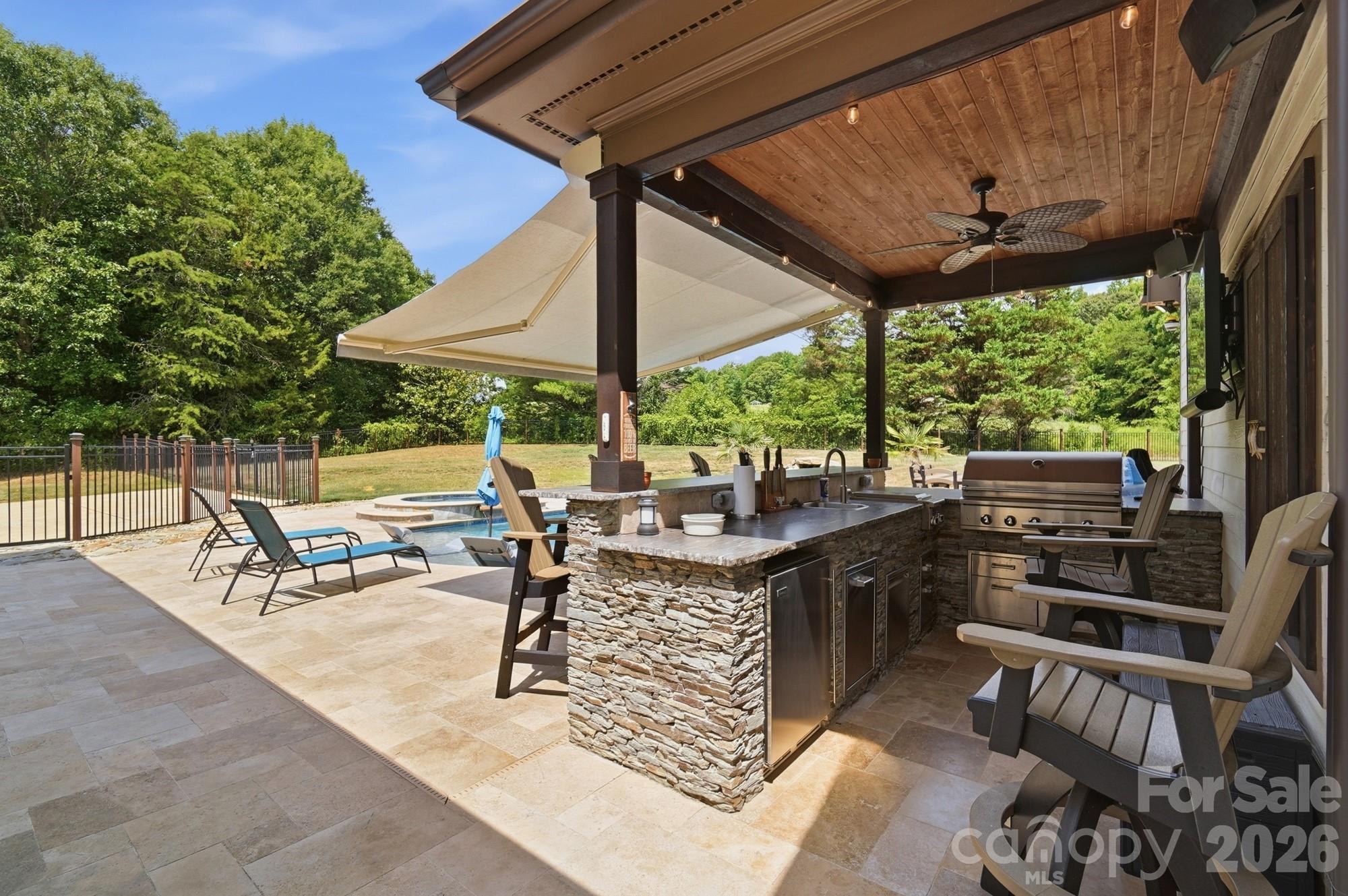 Single Family Residence at 211 Winthrow Creek Road, Mooresville, photo 11 of 48
