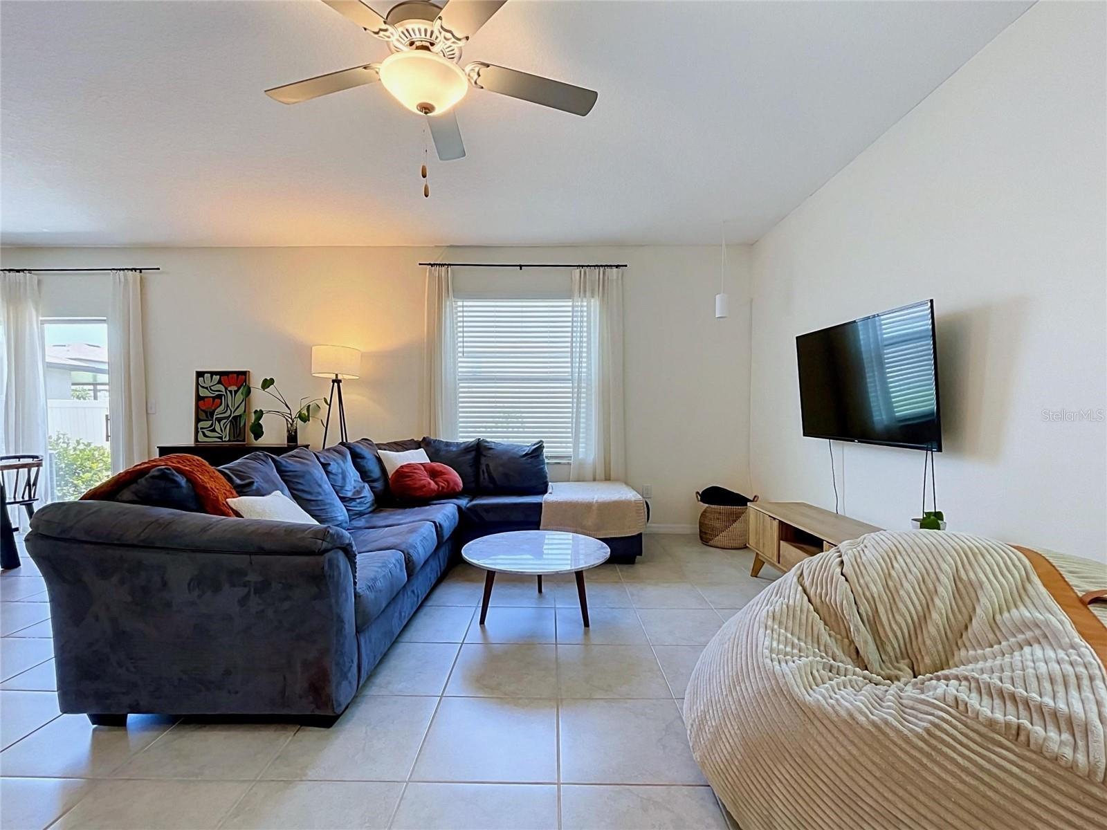 Single Family Residence at 6131 SPRING CRAYFISH AVE, NEW PORT RICHEY, photo 3 of 39