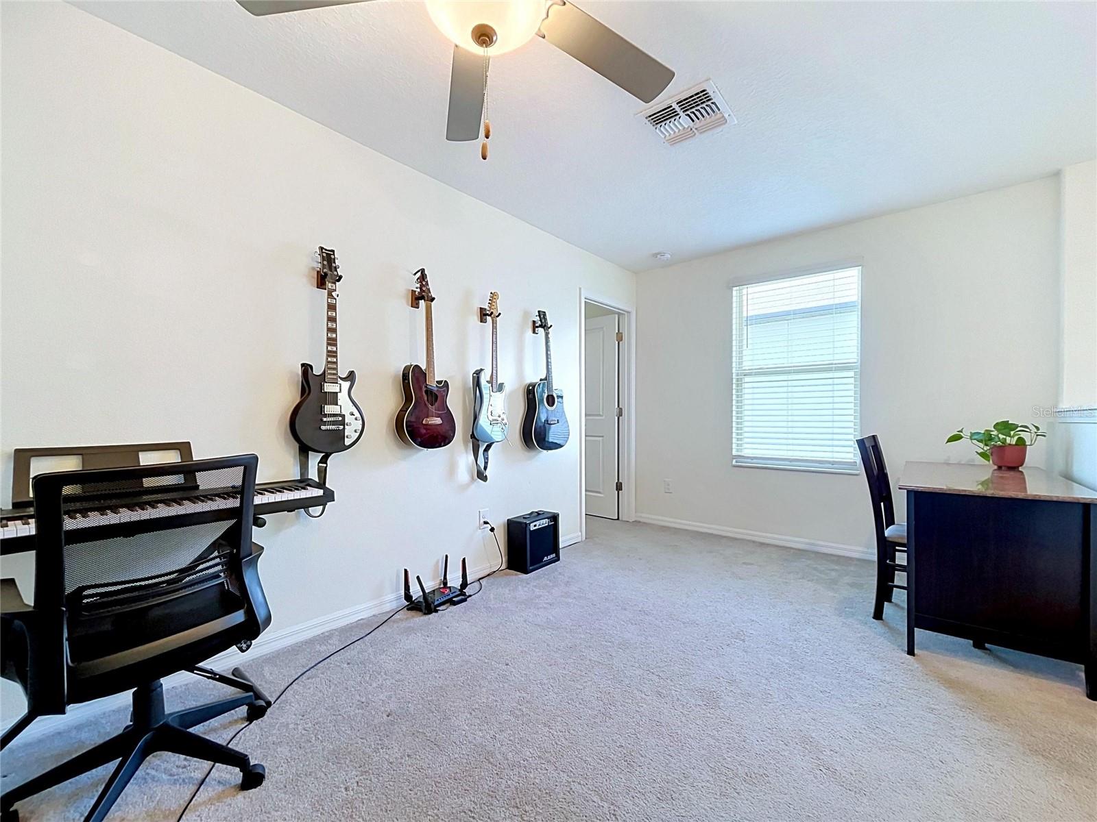 Single Family Residence at 6131 SPRING CRAYFISH AVE, NEW PORT RICHEY, photo 14 of 39