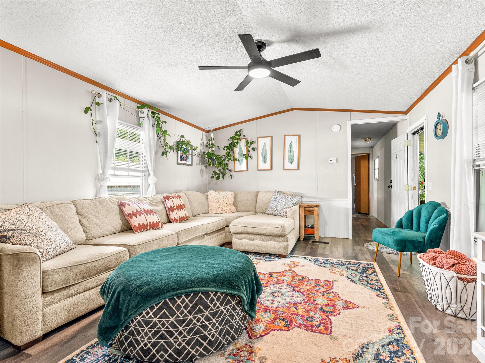 Single Family Residence at 474 Rose Hill Road, Asheville, photo 6 of 32