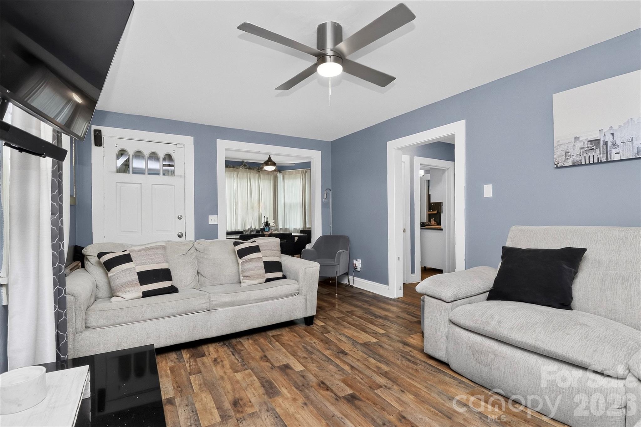 Single Family Residence at 1336 Parkview Circle, Salisbury, photo 6 of 32