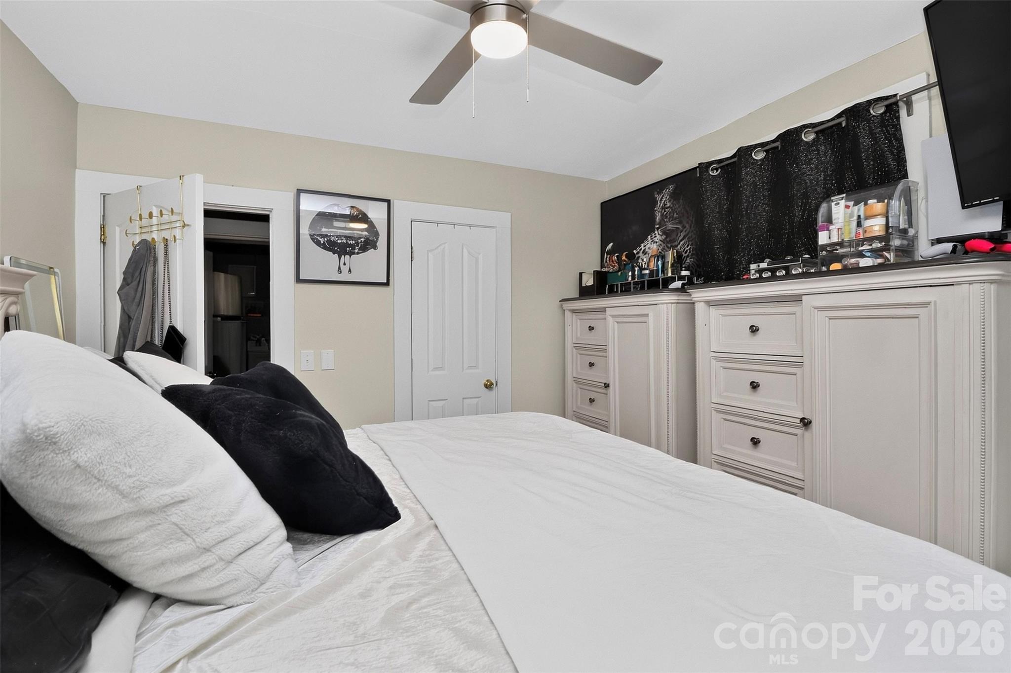 Single Family Residence at 1336 Parkview Circle, Salisbury, photo 26 of 32