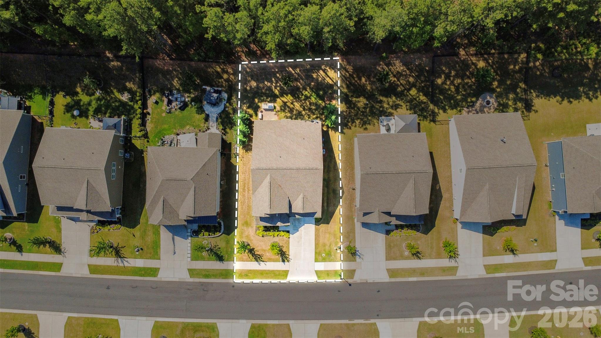 Single Family Residence at 141 Rhuidean Court, Troutman, photo 35 of 39
