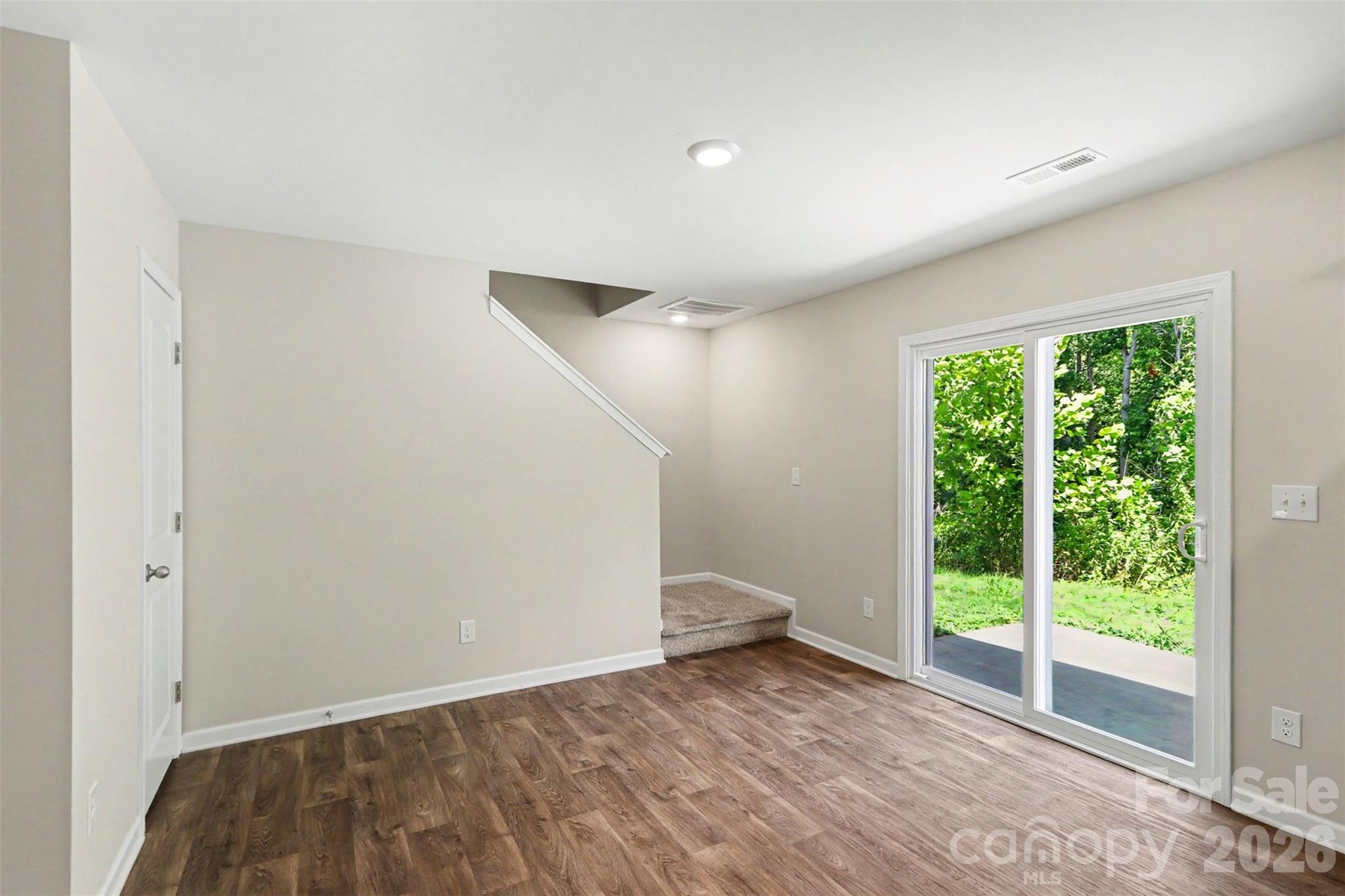 Single Family Residence at 310 Kingsford Drive, Stanley, photo 9 of 30