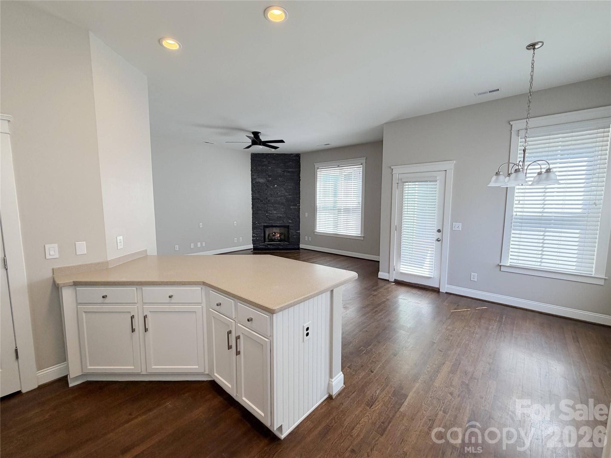 Single Family Residence at 7416 Lochrein Ridge Drive, Huntersville, photo 7 of 31