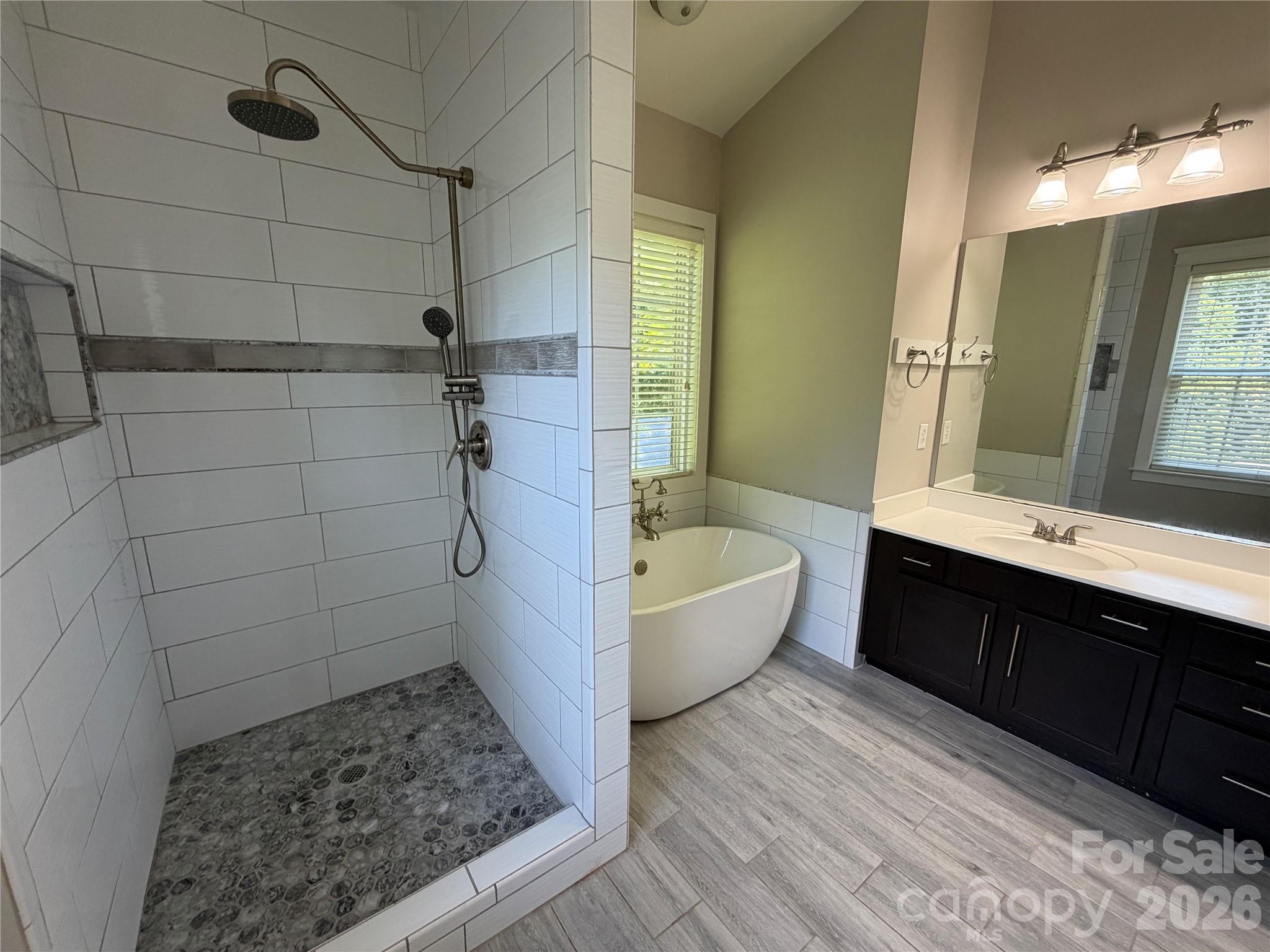Single Family Residence at 7416 Lochrein Ridge Drive, Huntersville, photo 20 of 31