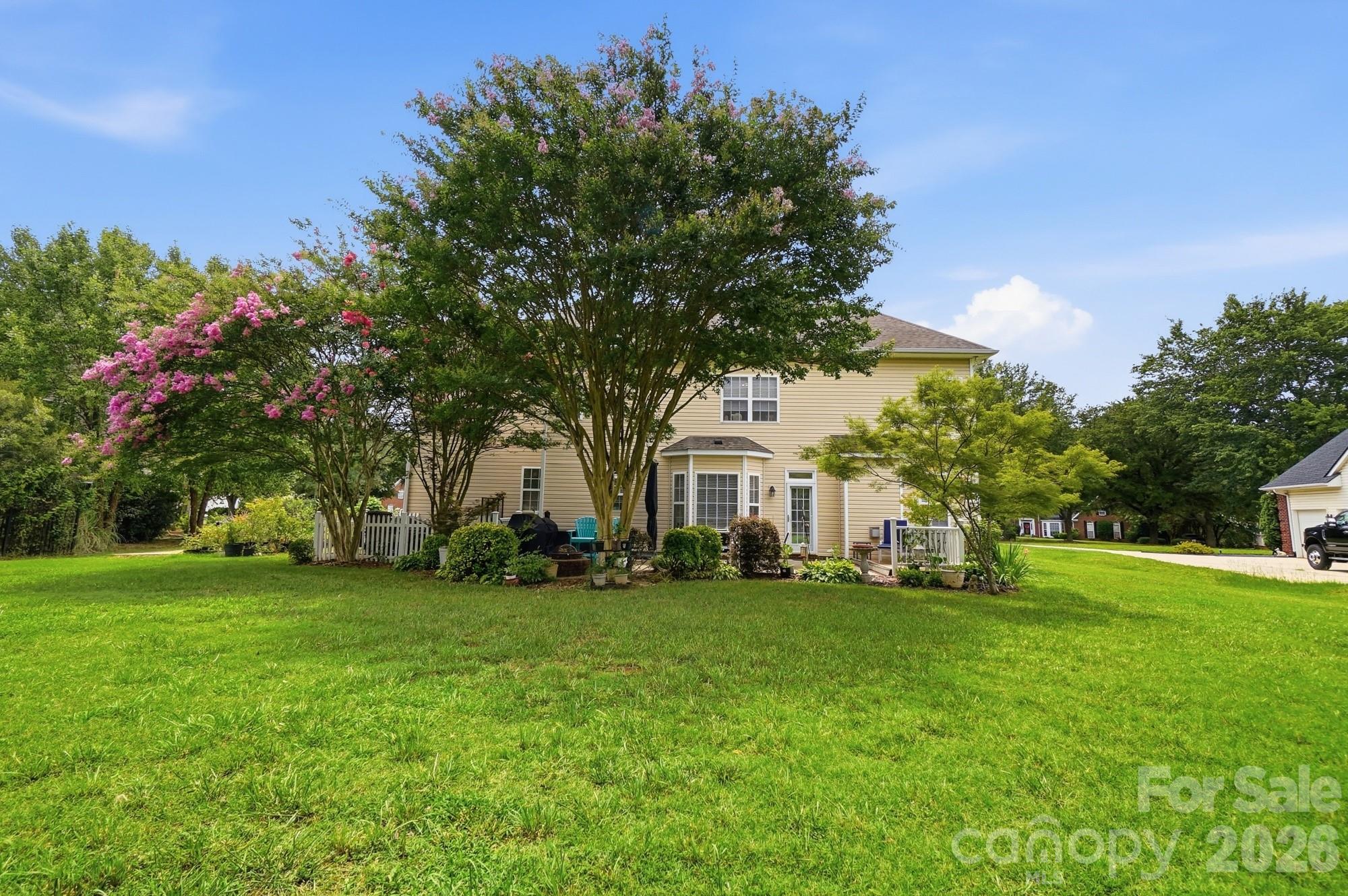 Single Family Residence at 1111 Applegate Parkway, Waxhaw, photo 29 of 31