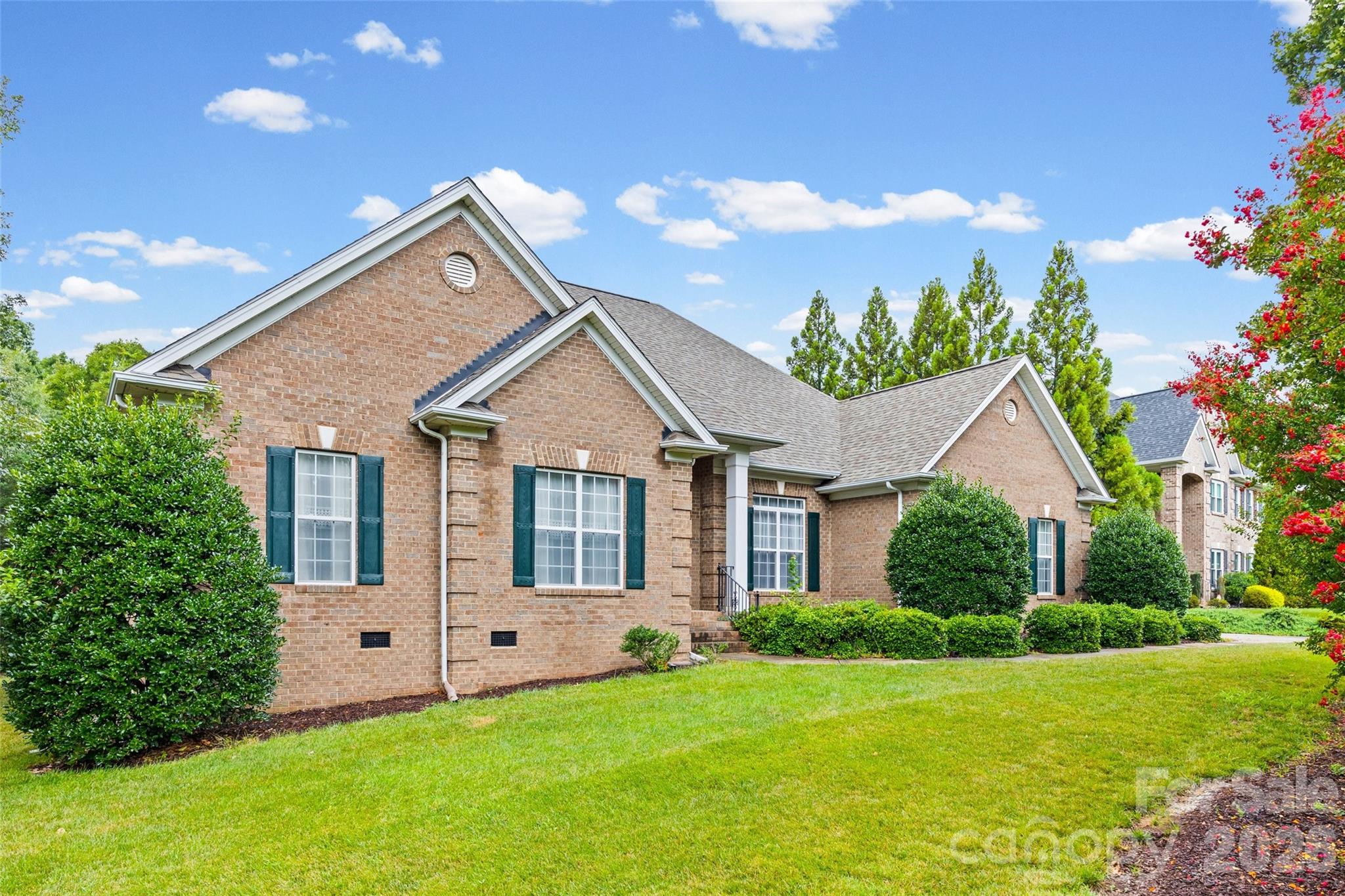 Single Family Residence at 8809 Nellie Lane, Waxhaw, photo 3 of 44