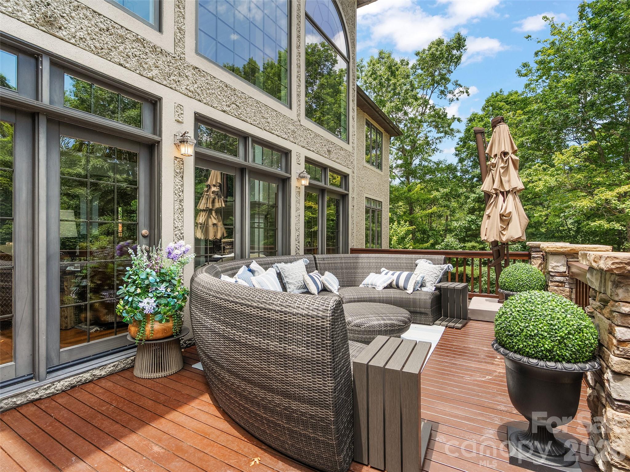 Single Family Residence at 413 Barrington Drive, Asheville, photo 11 of 48