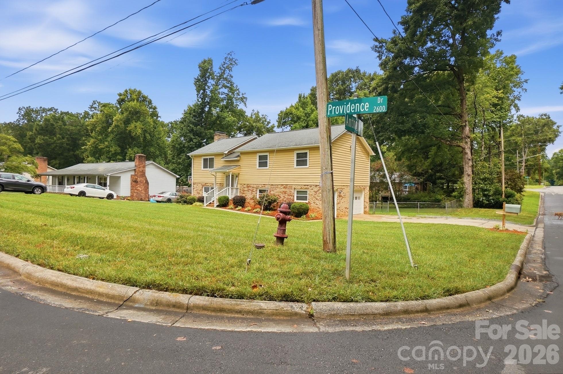 Plenty of parking for guests - 2600 Providence Drive, Gastonia