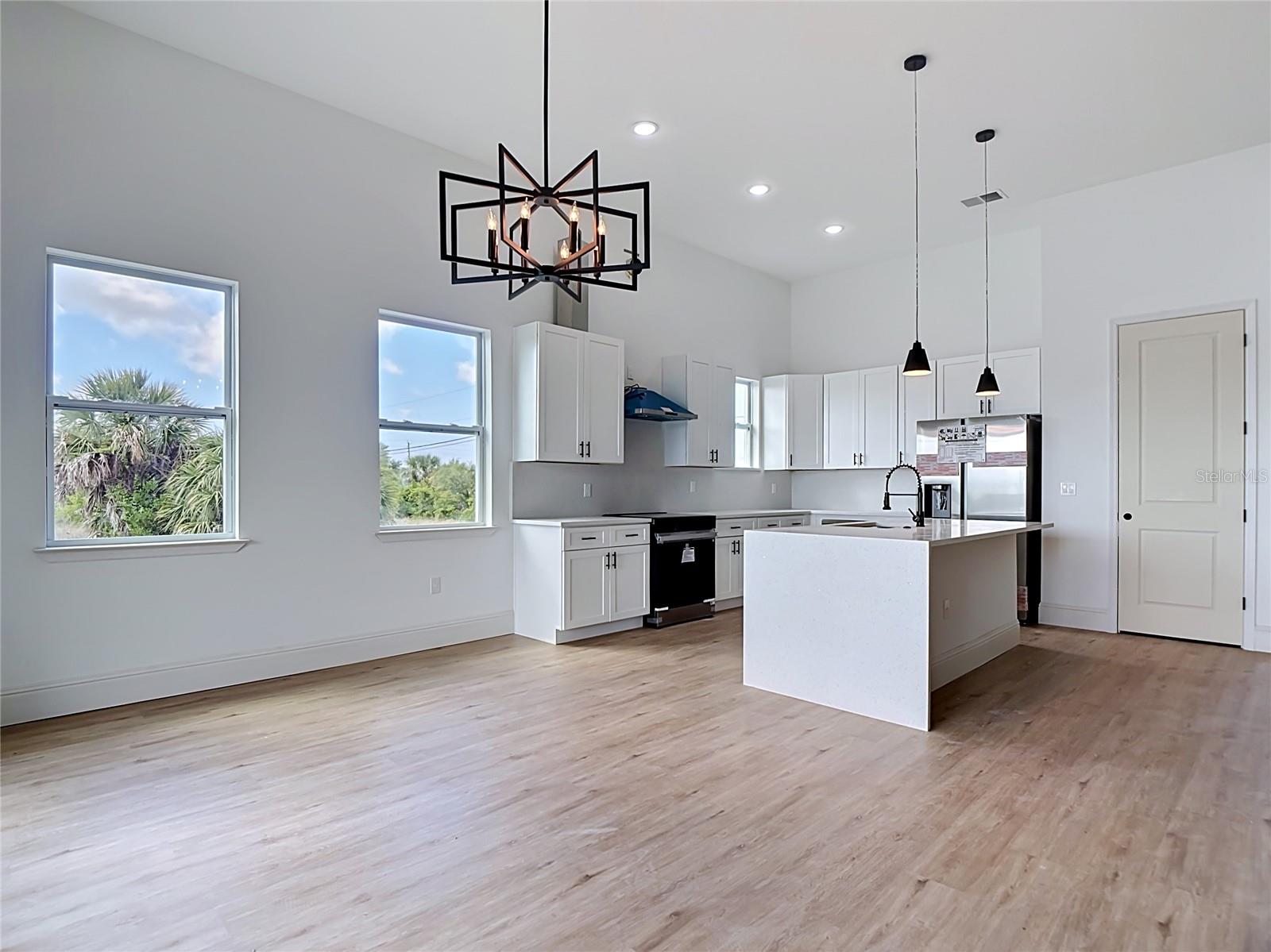Single Family Residence at 10262 KINGSVILLE DR, PORT CHARLOTTE, photo 15 of 38