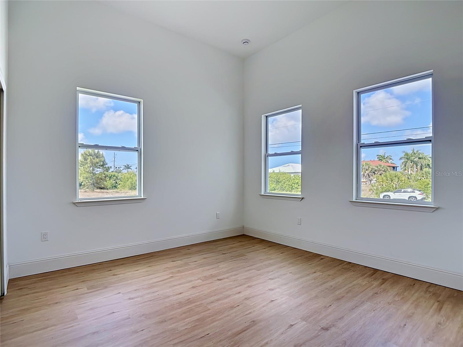 Single Family Residence at 10262 KINGSVILLE DR, PORT CHARLOTTE, photo 20 of 38