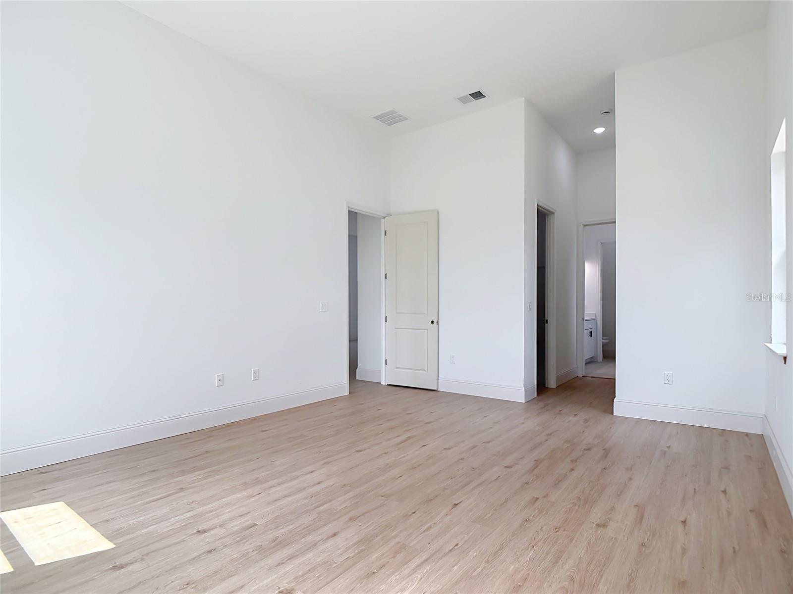 Single Family Residence at 10262 KINGSVILLE DR, PORT CHARLOTTE, photo 23 of 38