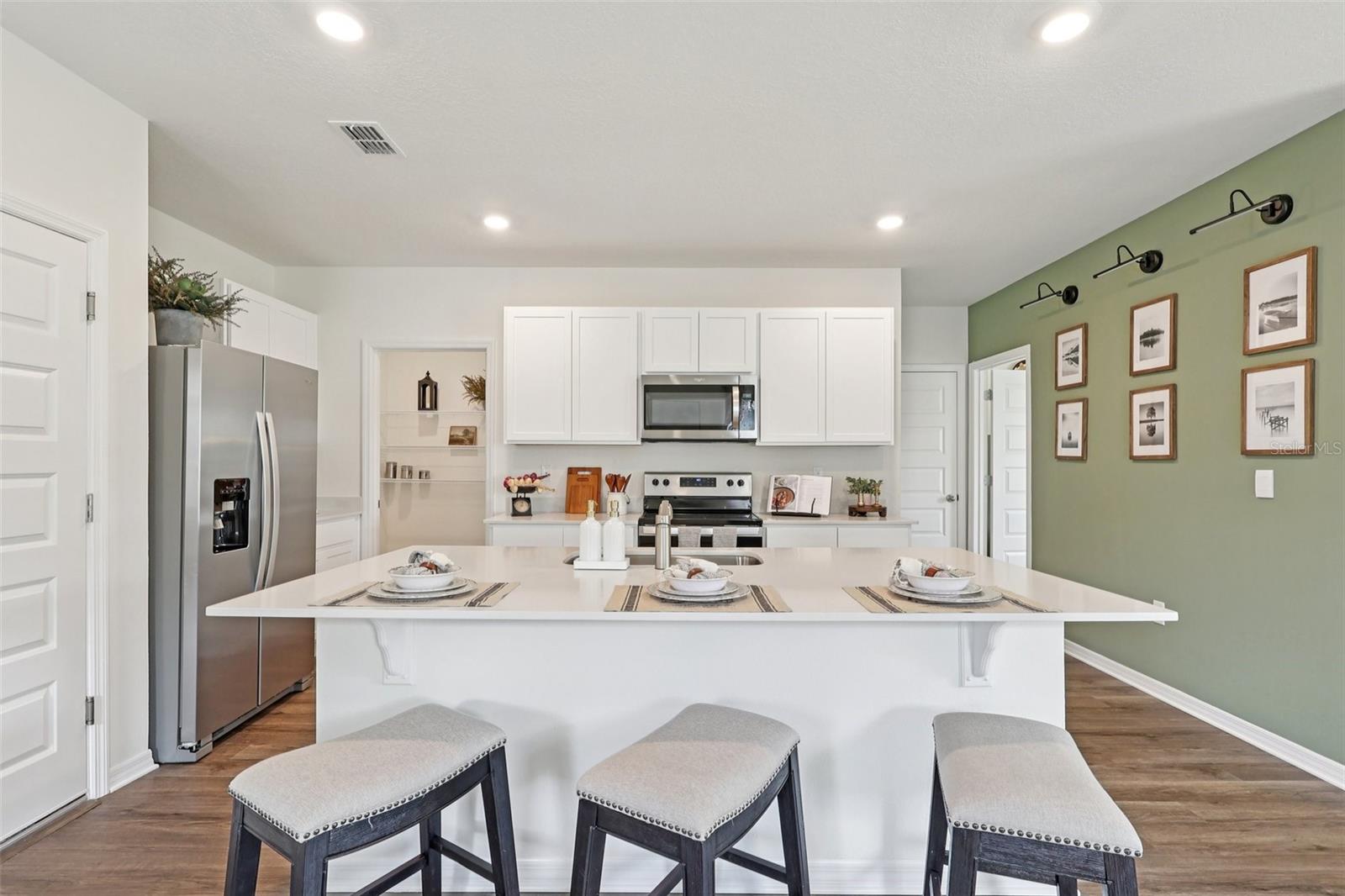 Single Family Residence at 4205 BIXBY BRIDGE PL, DAVENPORT, photo 11 of 36