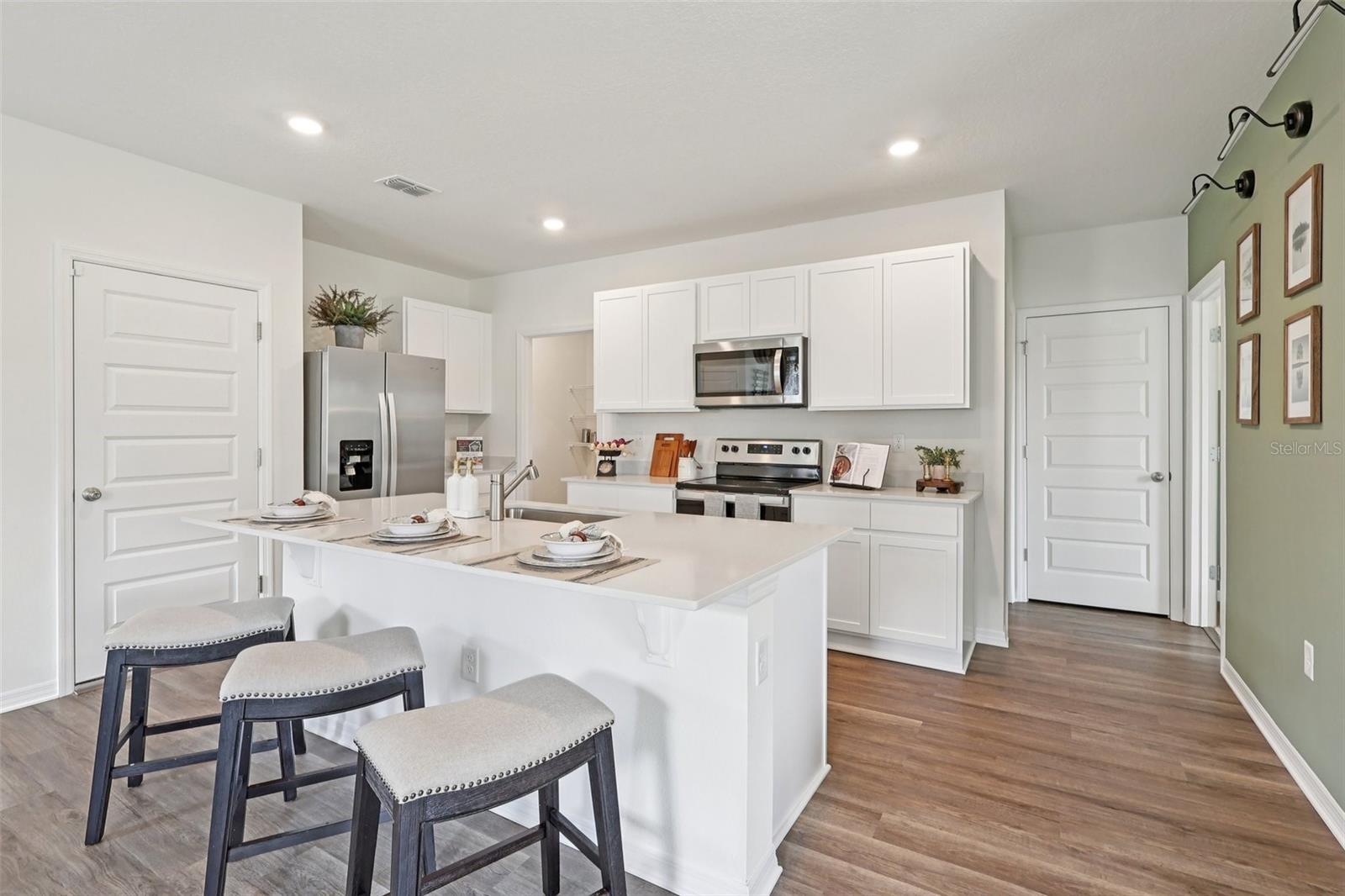 Single Family Residence at 4205 BIXBY BRIDGE PL, DAVENPORT, photo 12 of 36