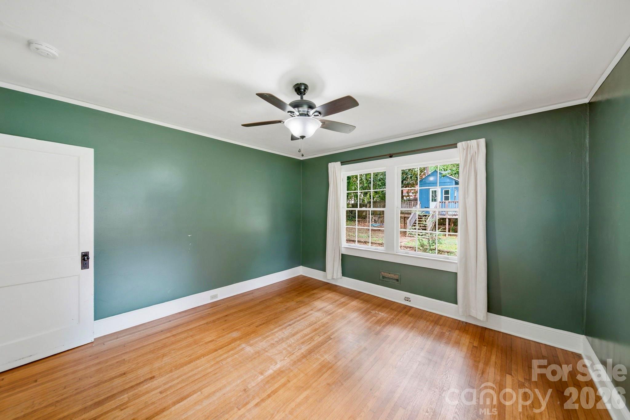 Single Family Residence at 1214 S York Street, Gastonia, photo 16 of 37