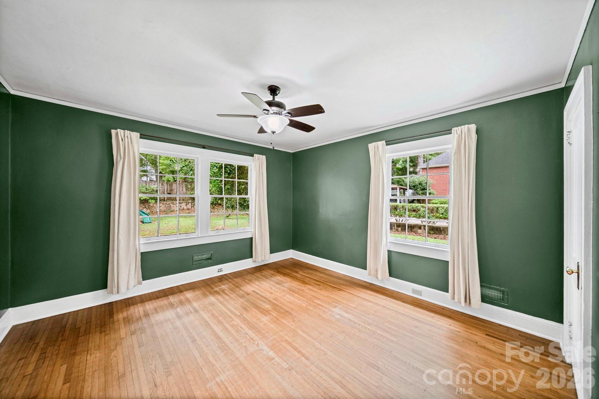 Single Family Residence at 1214 S York Street, Gastonia, photo 17 of 37