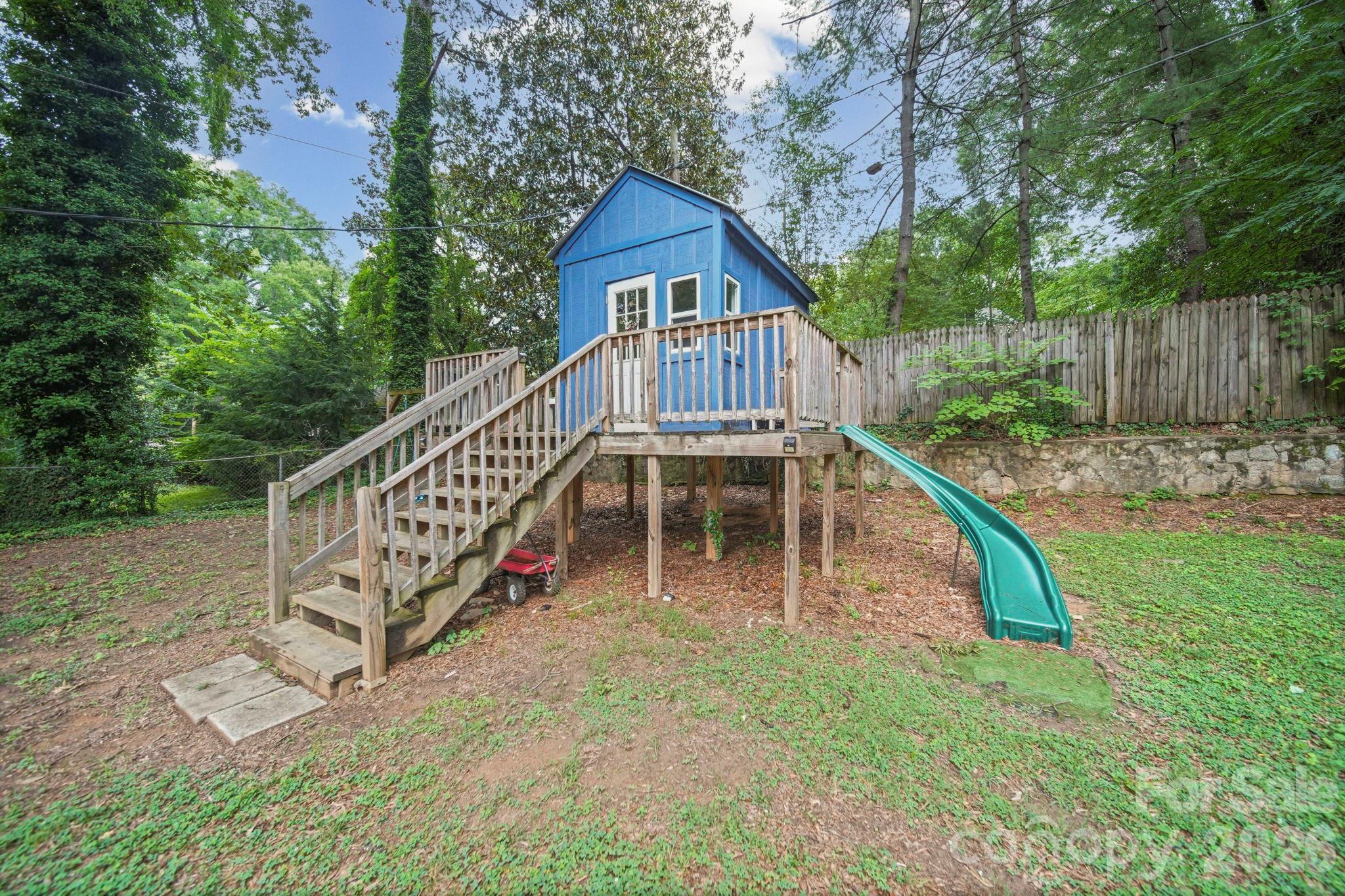 Single Family Residence at 1214 S York Street, Gastonia, photo 24 of 37