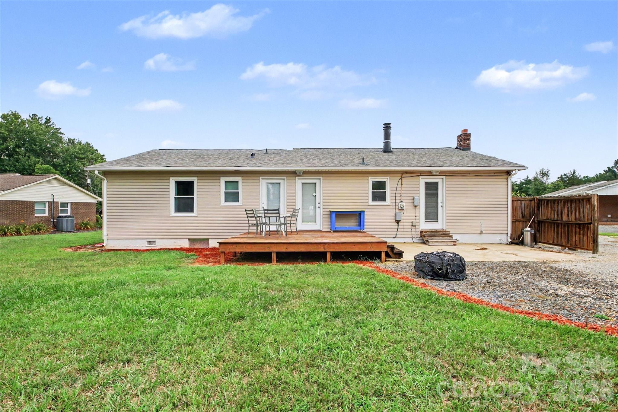 Spacious Backyard - 155 Park Villa Road, Salisbury