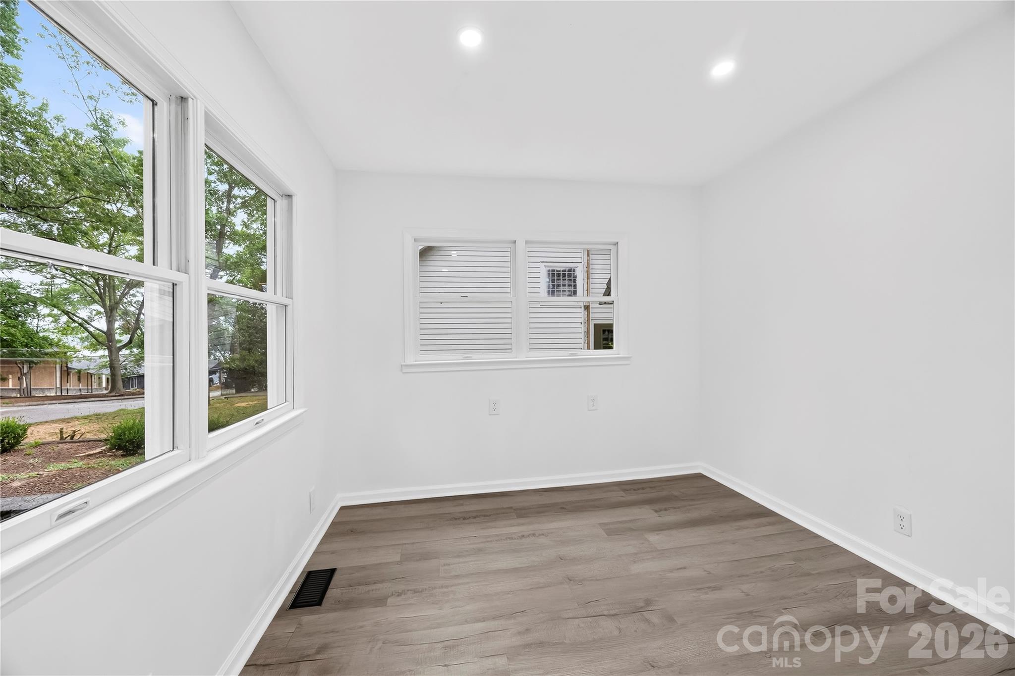 flex space on main level - 2087 Marquesas Avenue, Tega Cay