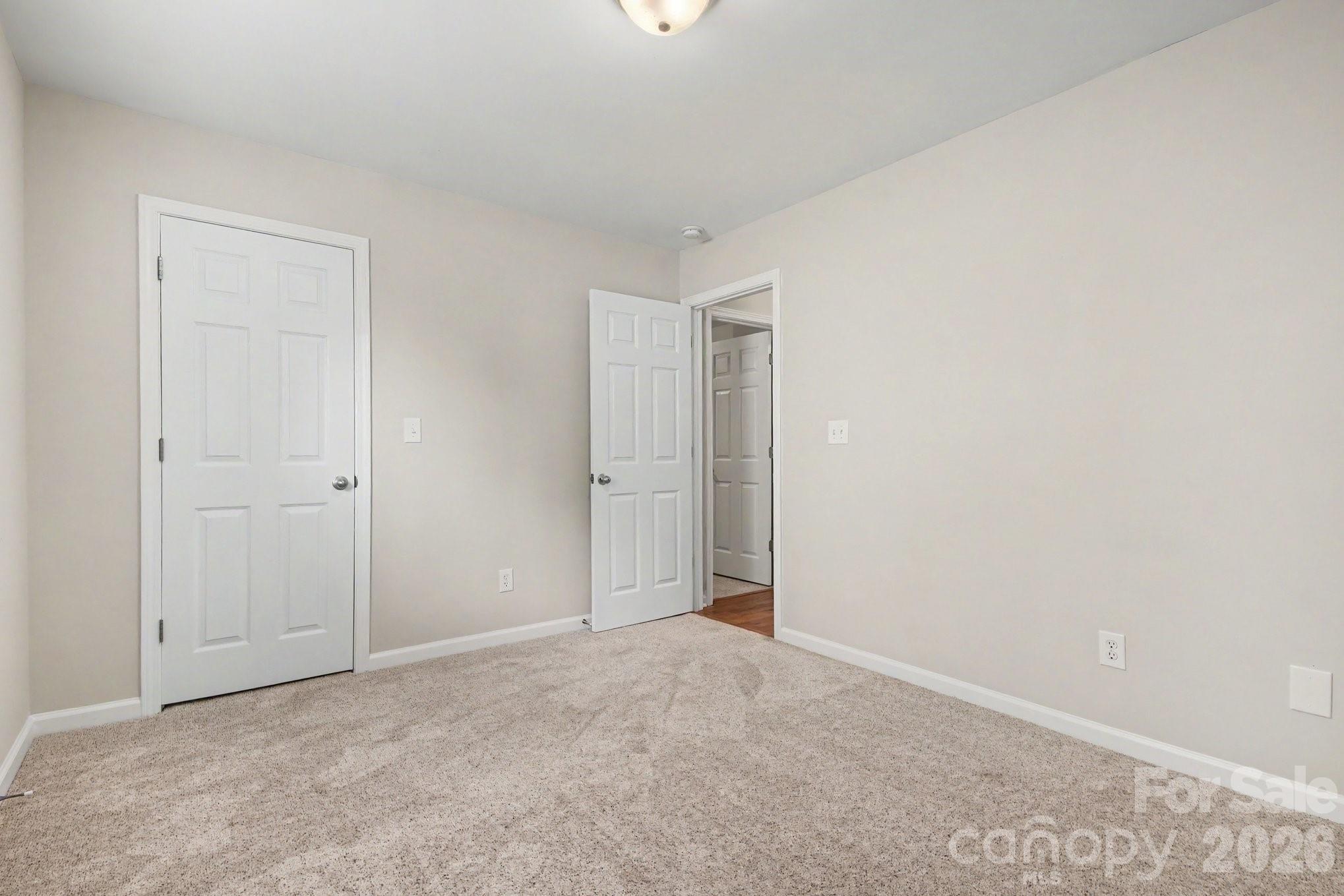 Single Family Residence at 108 Briarwood Lane, Mount Holly, photo 18 of 28