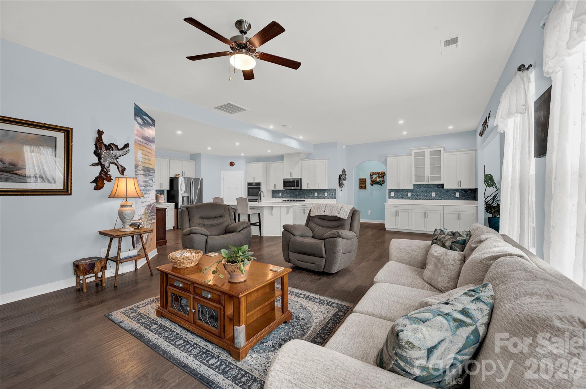 Single Family Residence at 11216 Vanguard Parkway, Huntersville, photo 13 of 32