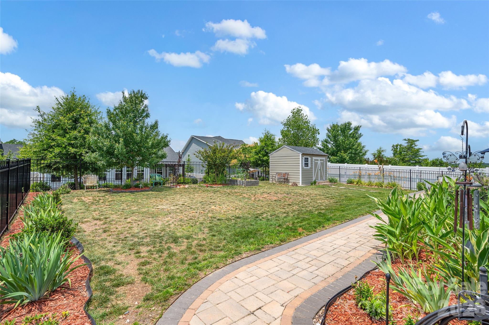 Single Family Residence at 11216 Vanguard Parkway, Huntersville, photo 25 of 32