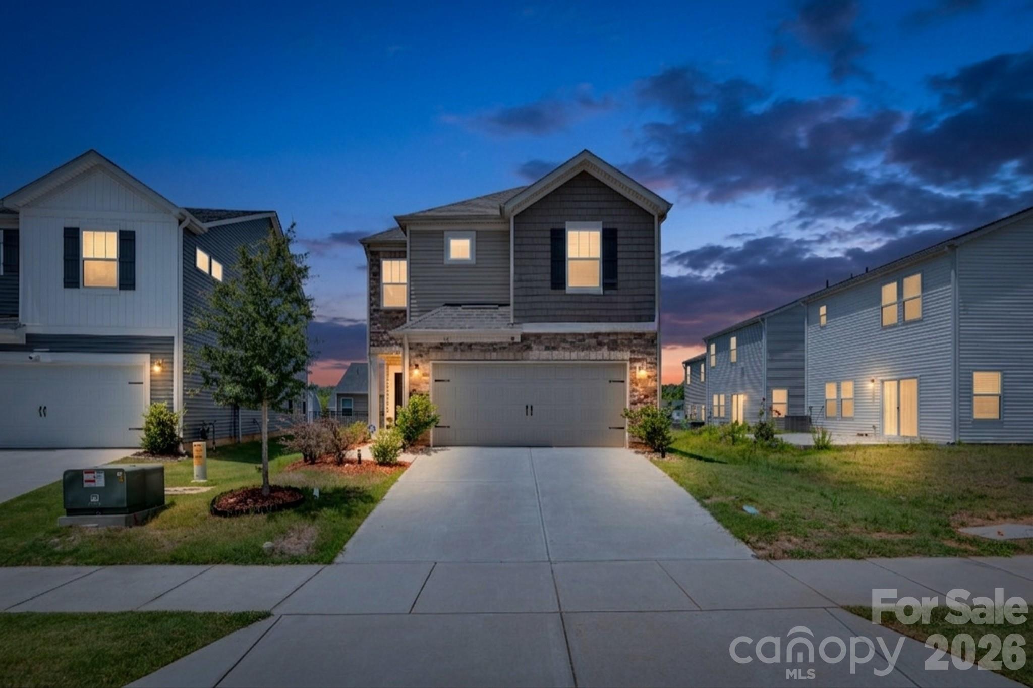 Single Family Residence at 571 Palmarosa Street, Fort Mill, photo 41 of 42