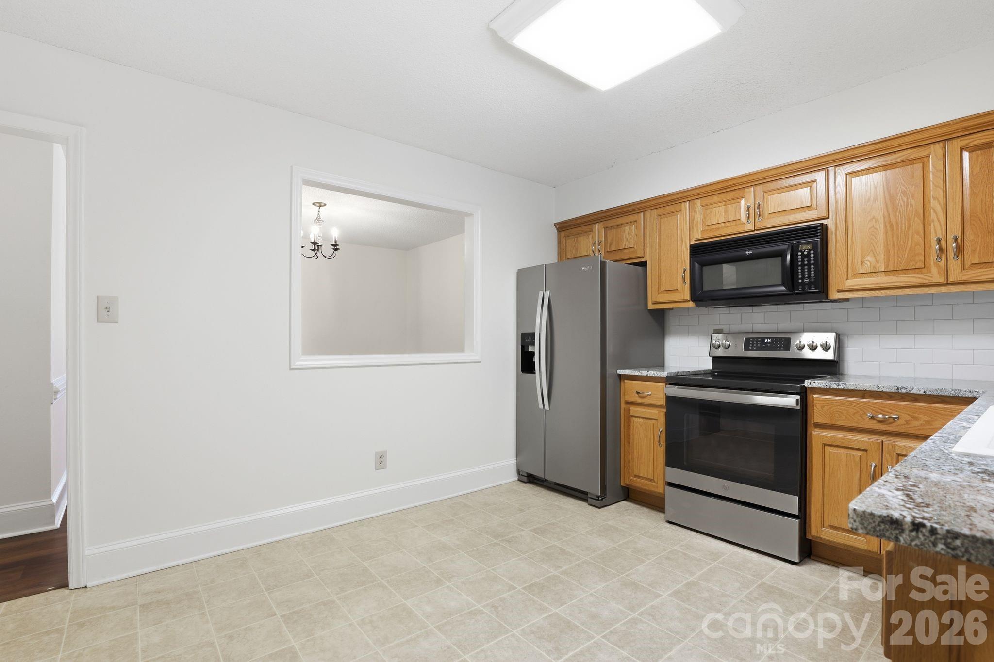 Condominium at 2500 Round Table Road, Monroe, photo 9 of 29