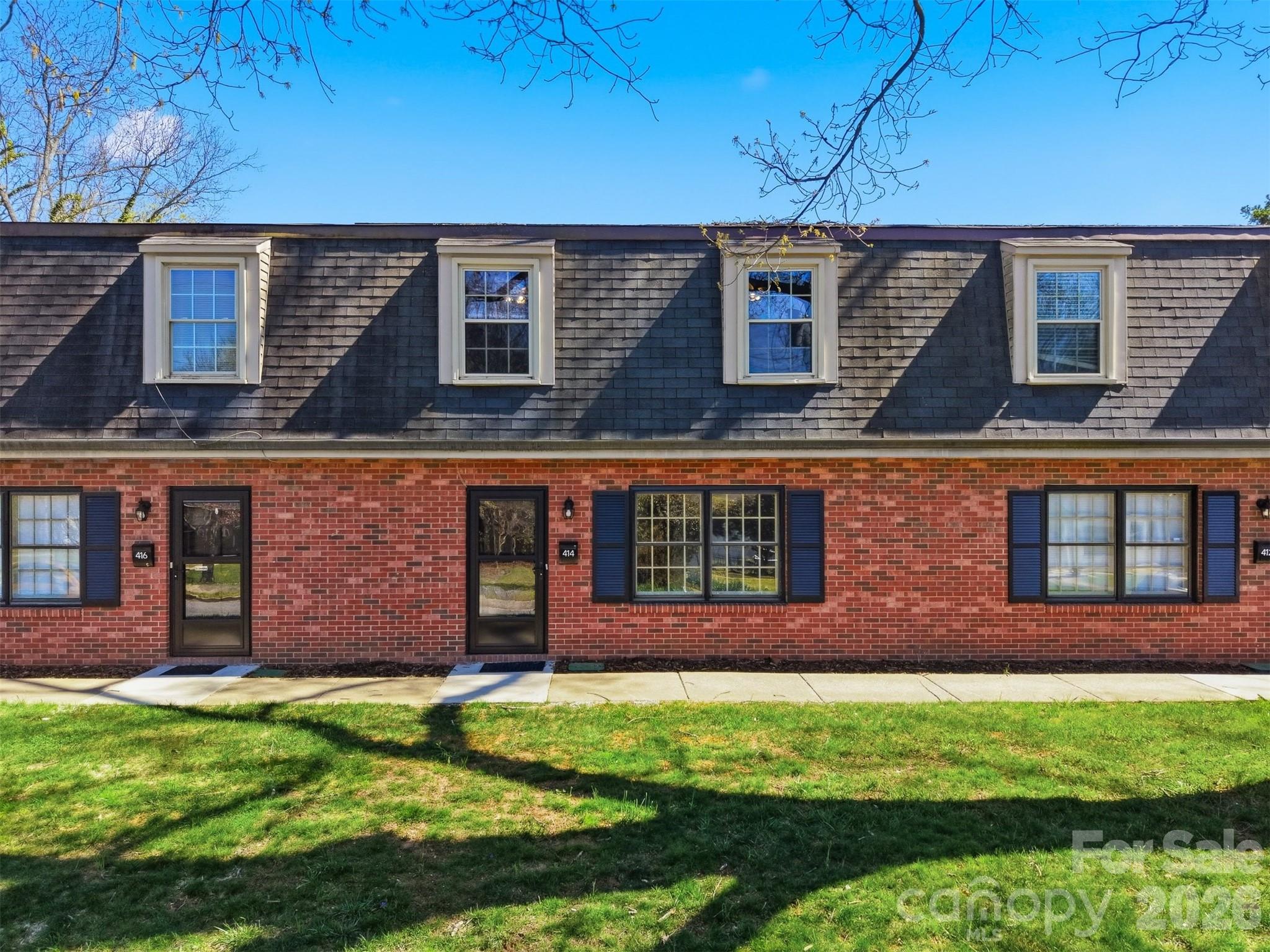 Condominium at 414 7th Street NE, Hickory, photo 2 of 36