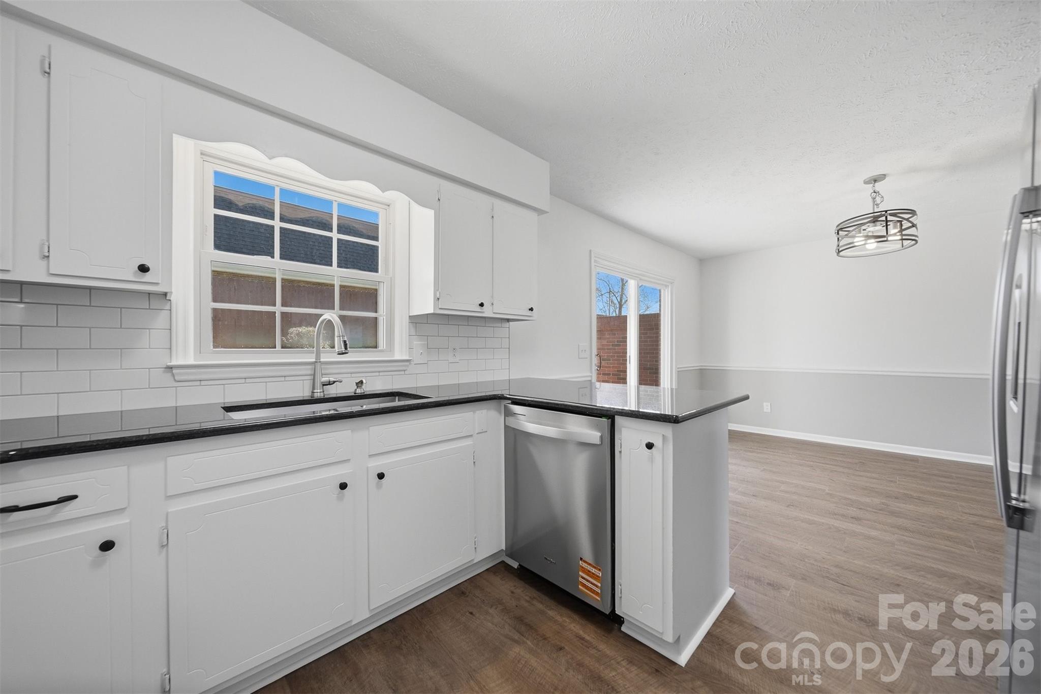 Condominium at 414 7th Street NE, Hickory, photo 12 of 36