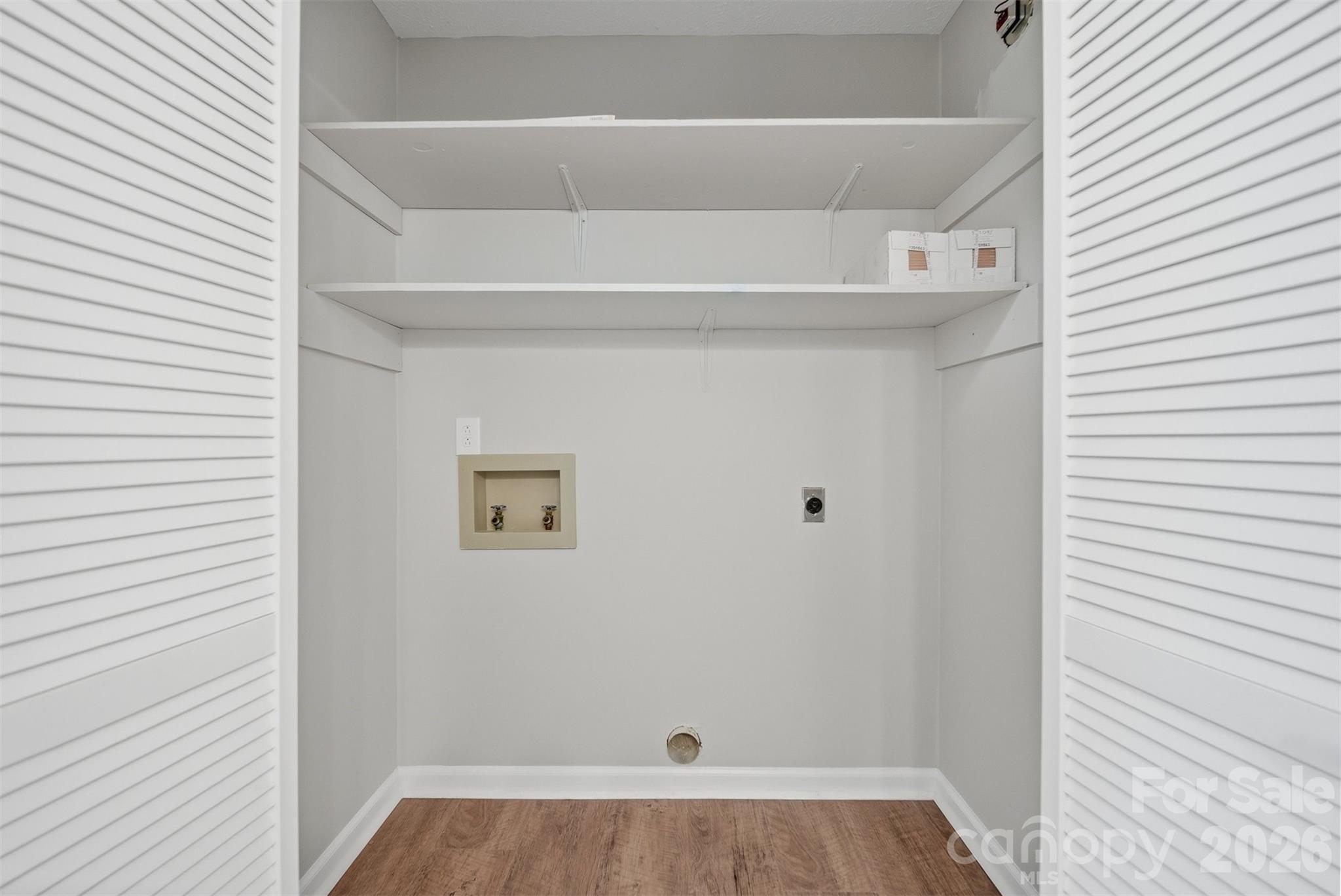 Condominium at 414 7th Street NE, Hickory, photo 16 of 36