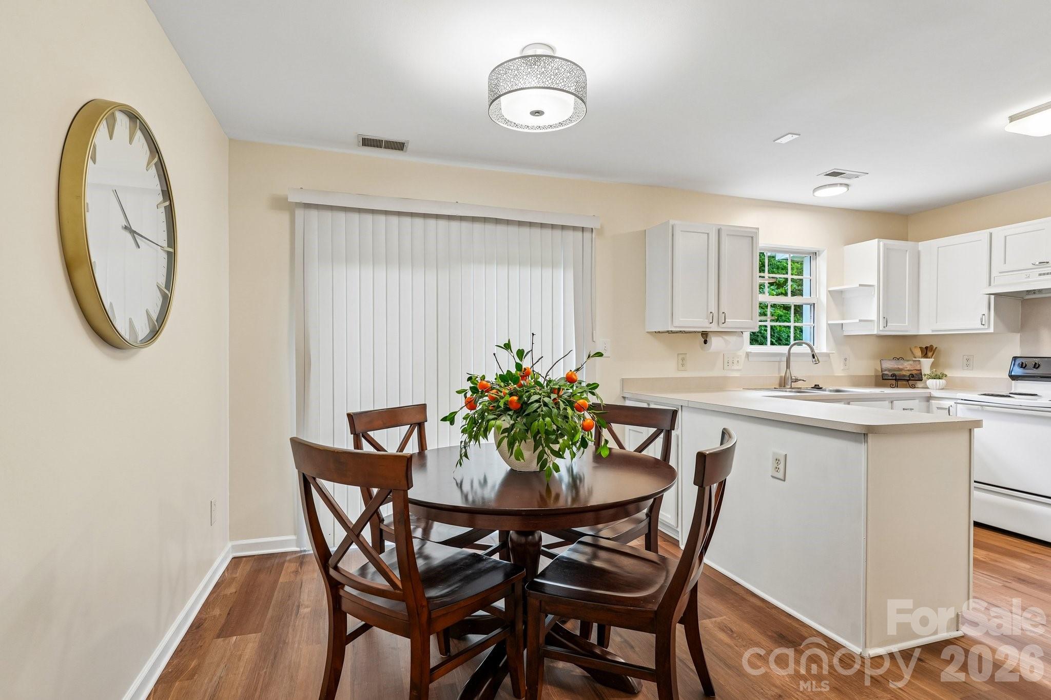 Single Family Residence at 3081 Rockingham Court SW, Concord, photo 10 of 48