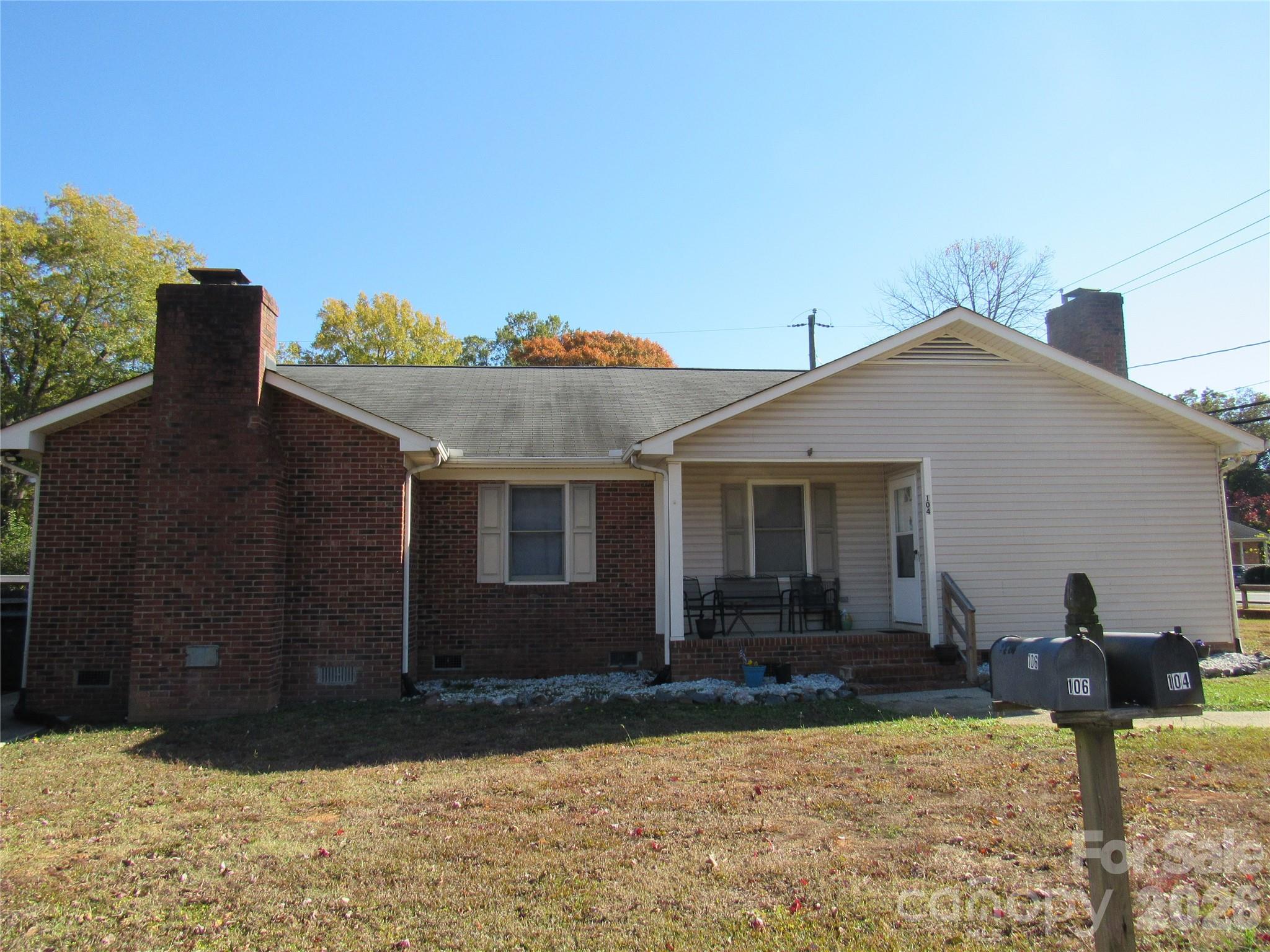 Townhouse at 104 Neely Court, Rock Hill, photo 3 of 37