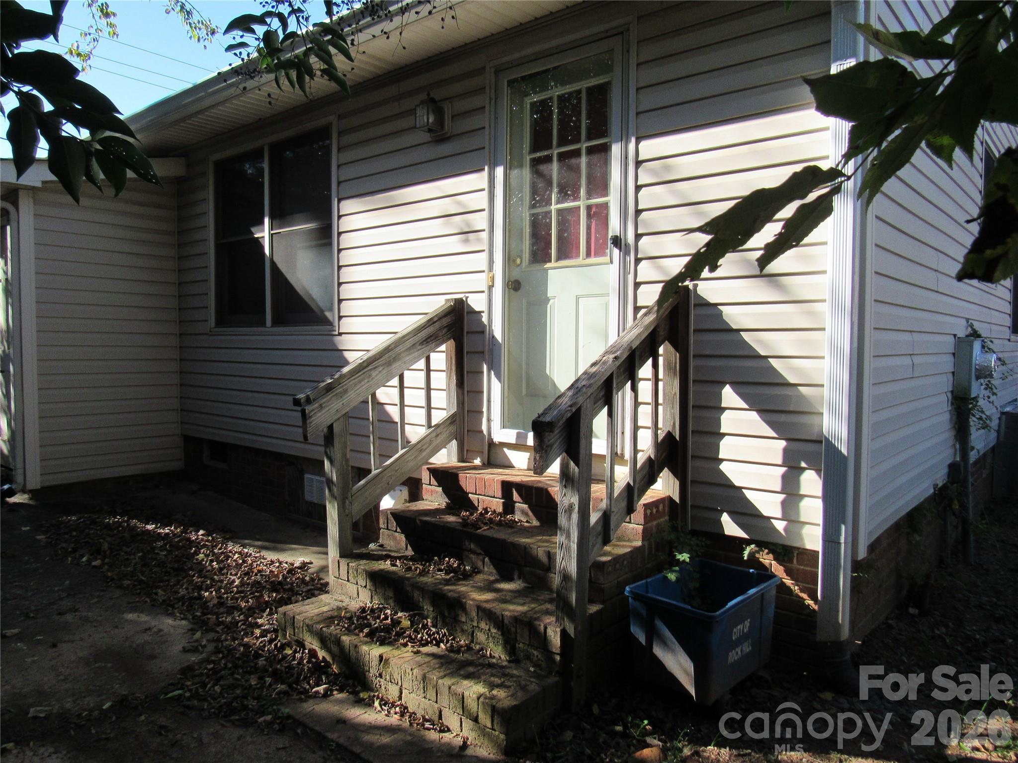 Townhouse at 106 Neely Court, Rock Hill, photo 9 of 10