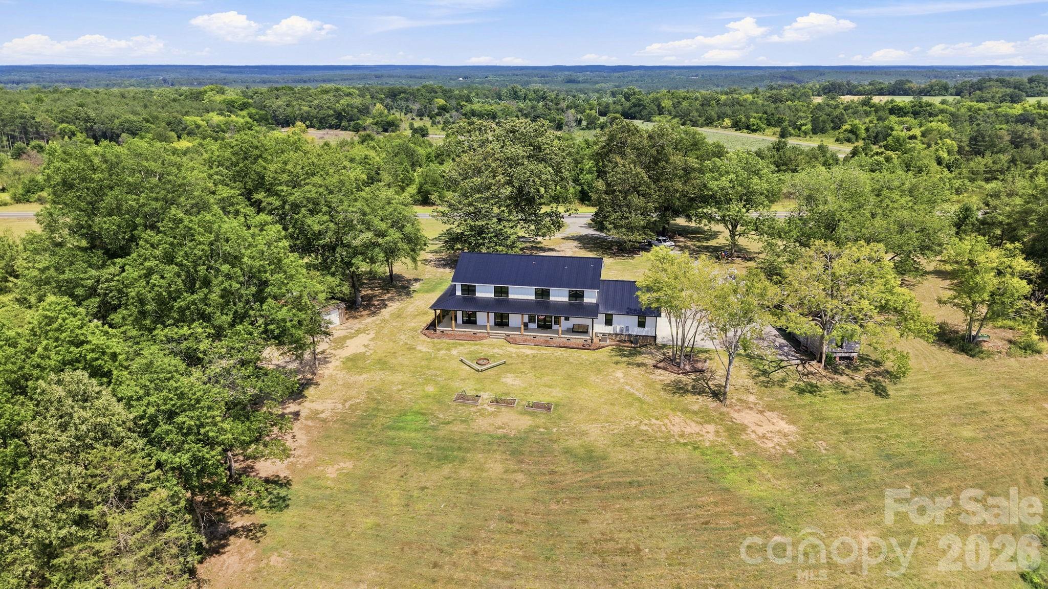 Single Family Residence at 1726 Old Cheraw Highway, Rockingham, photo 8 of 48