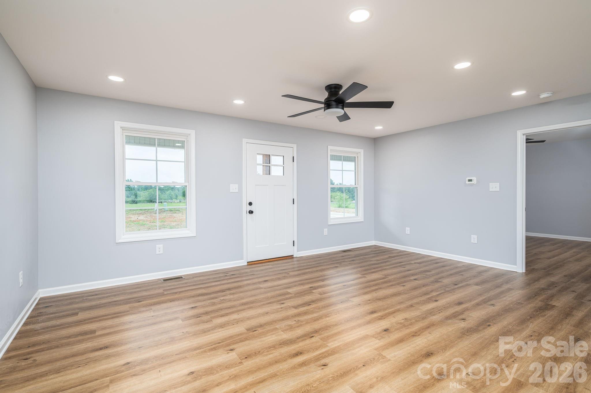 Den - 307 Northbrook III School Road, Vale