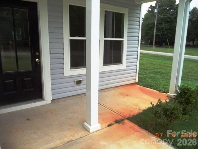 Front Porch - 195 Bethesda Road, Statesville