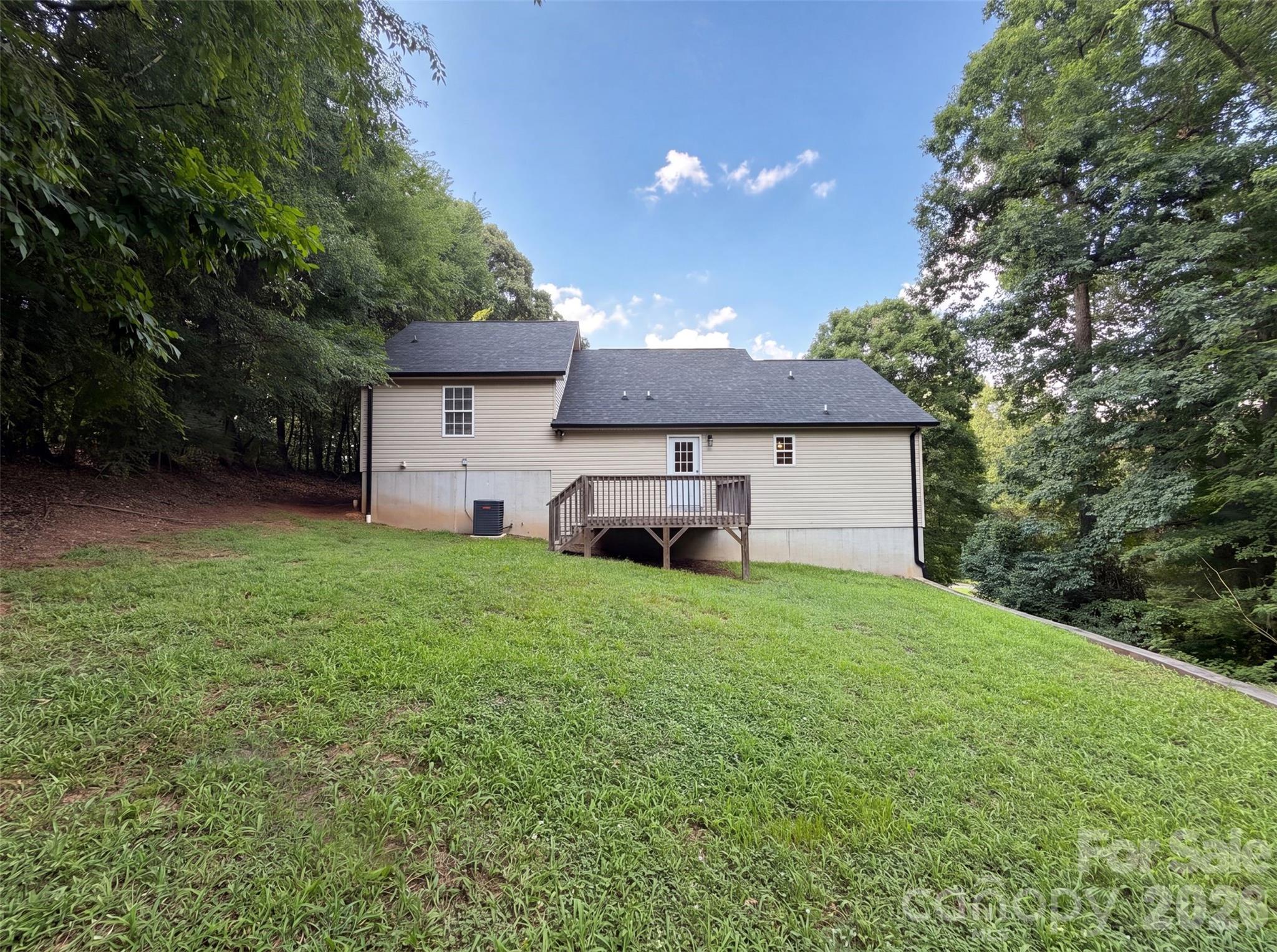 Single Family Residence at 930 Marshall Drive, Concord, photo 5 of 22