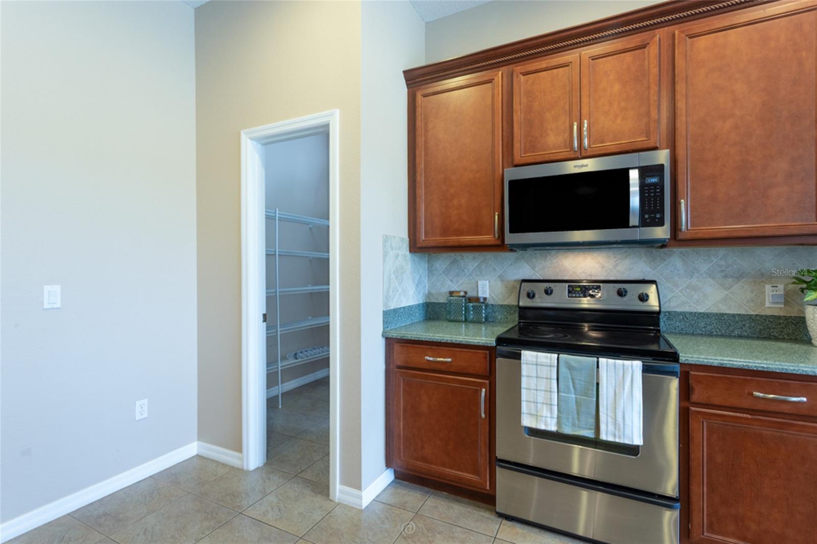 Single Family Residence at 6 S LAKEWALK DR, PALM COAST, photo 21 of 65