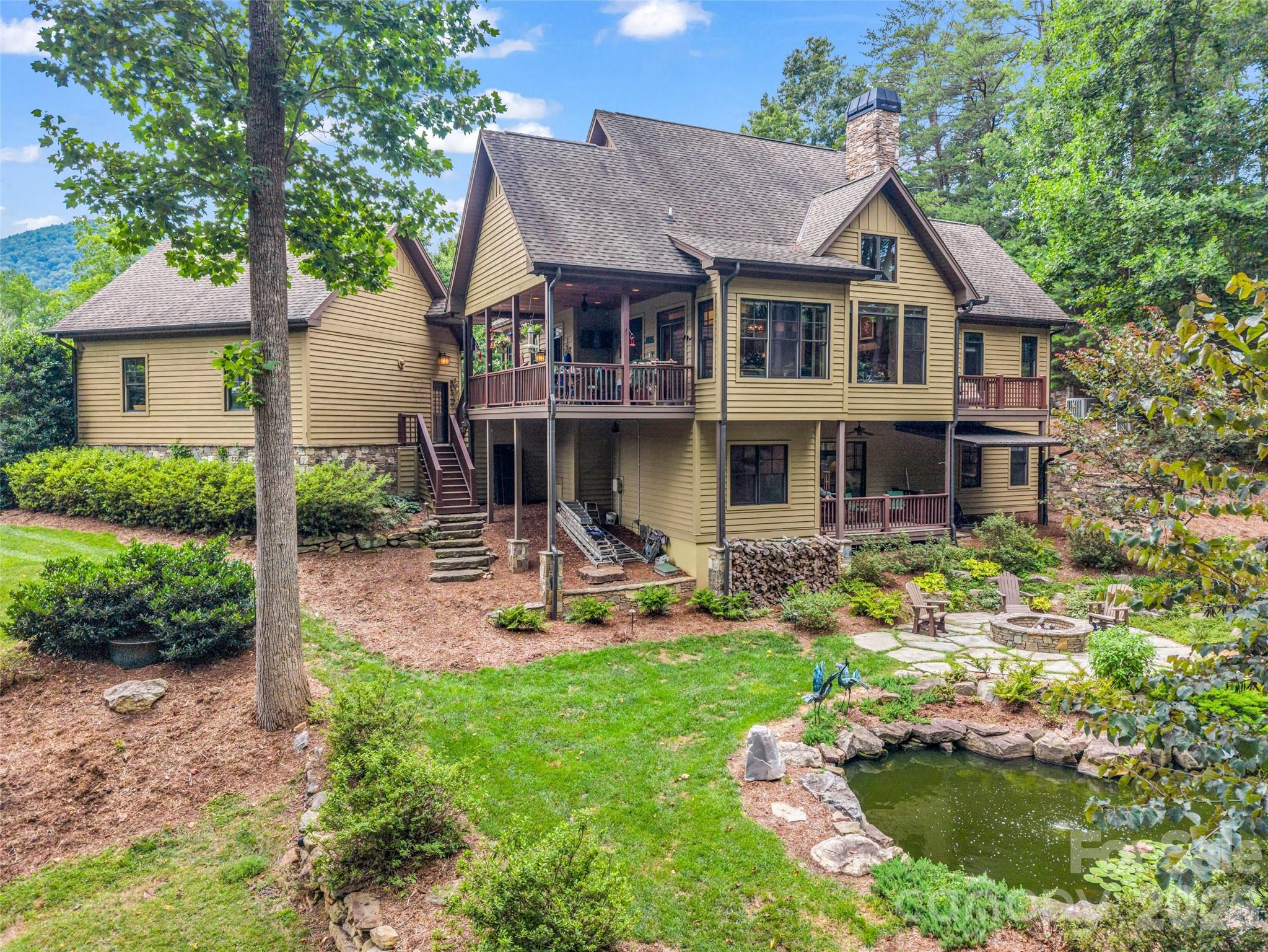 Single Family Residence at 153 Glenn Court, Mill Spring, photo 8 of 47