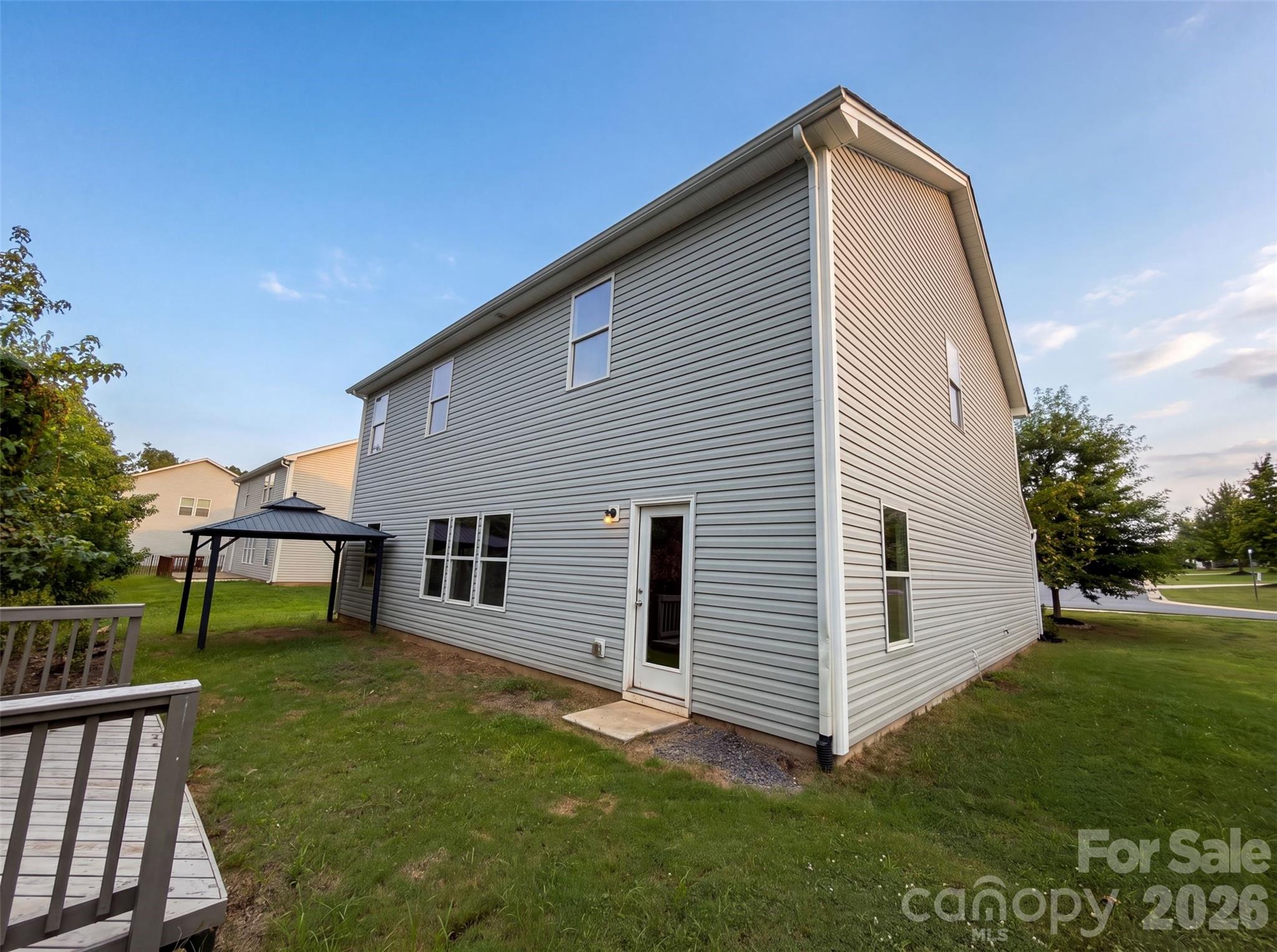 Single Family Residence at 5627 Barclay Court, Fort Mill, photo 5 of 19